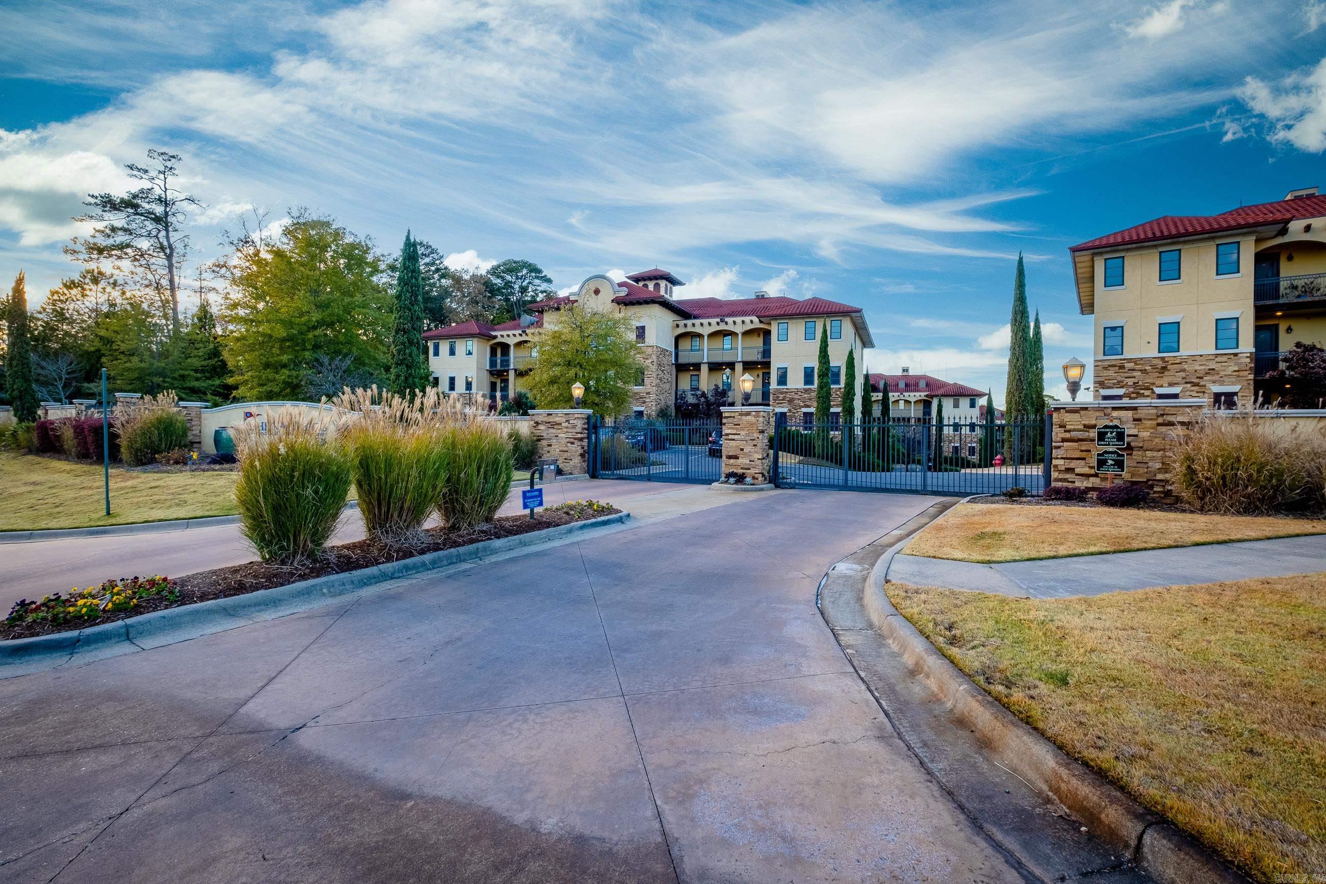 CHENAL WOODS HPR - Residential