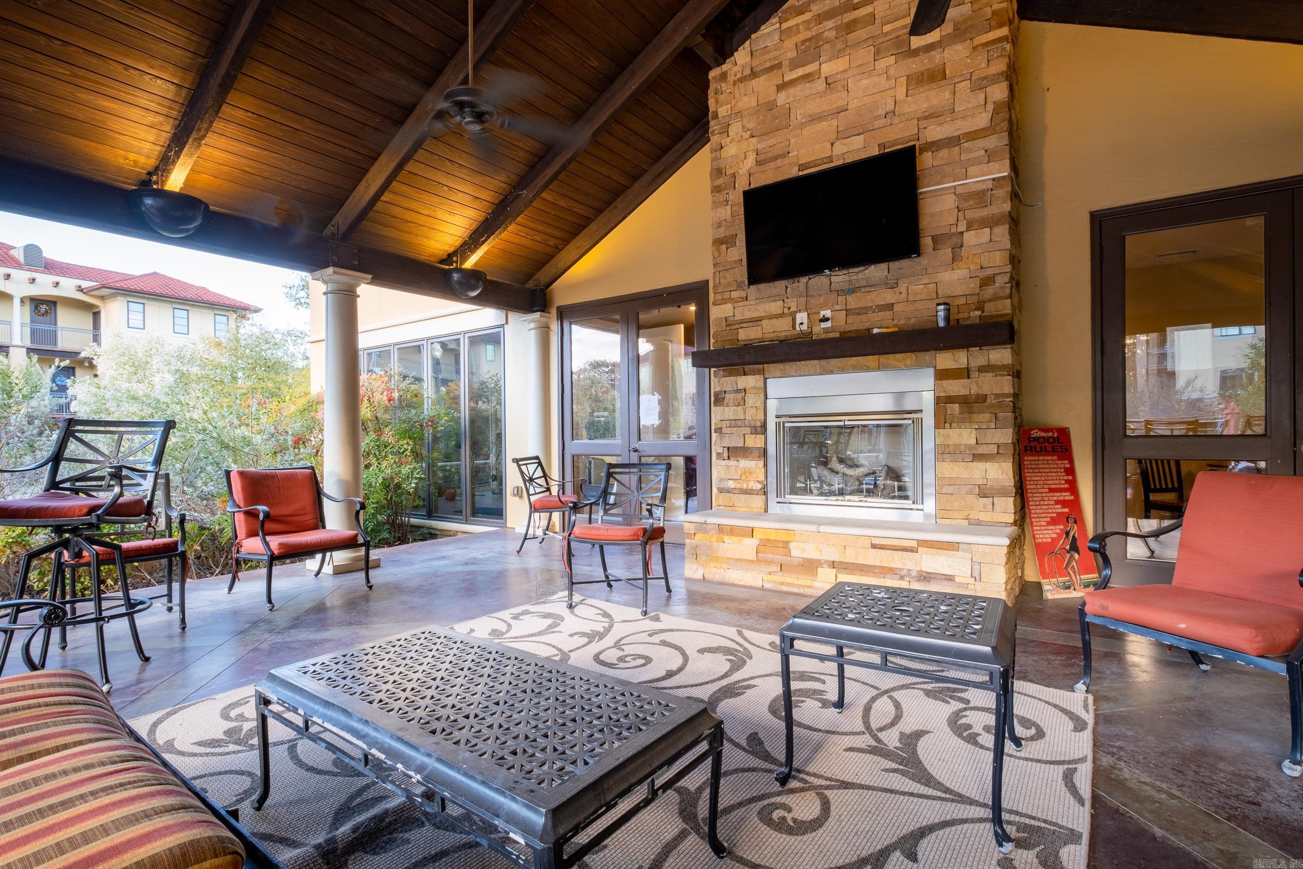 CHENAL WOODS HPR - Residential