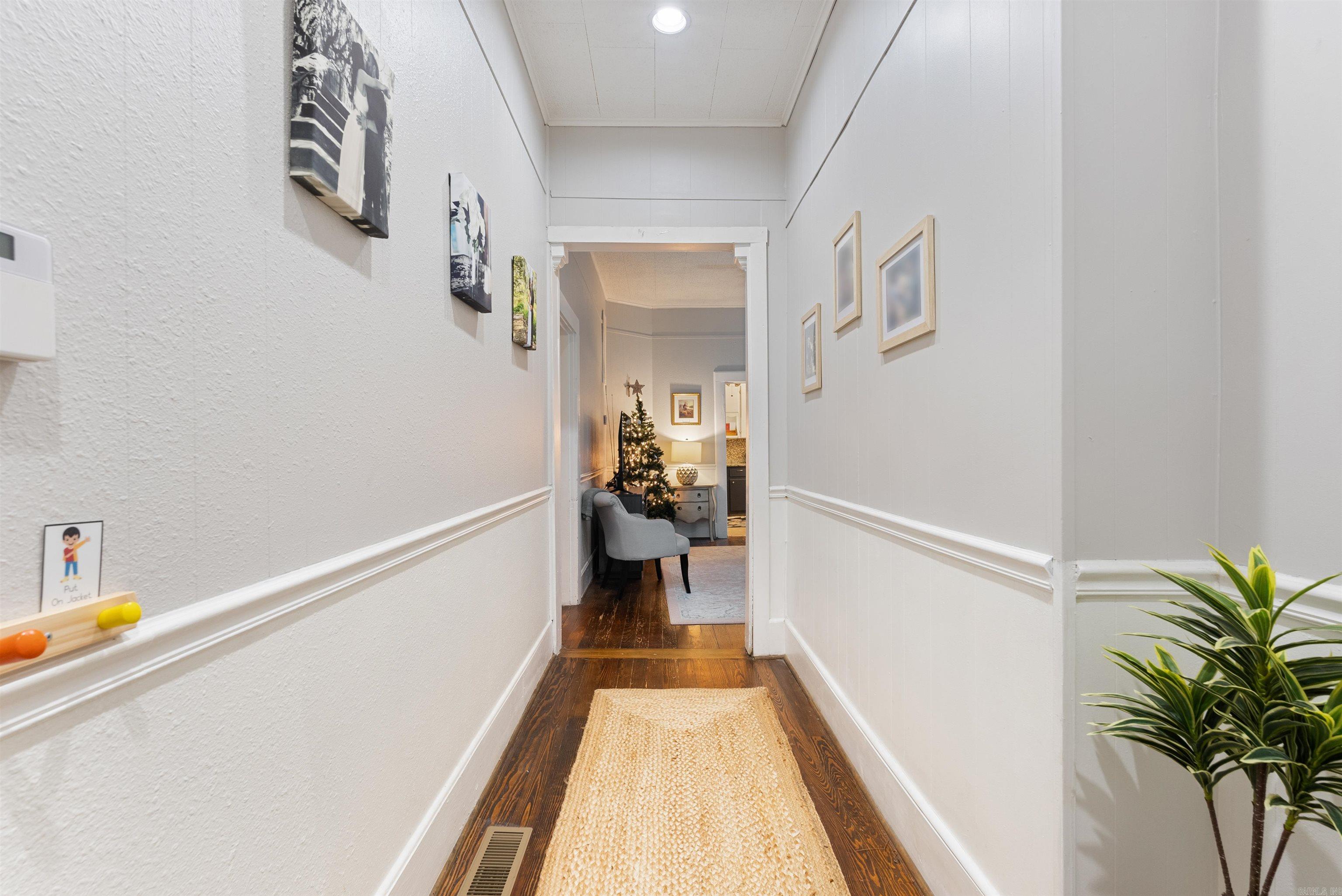 ORIGINAL TOWN-BRYANT - Residential