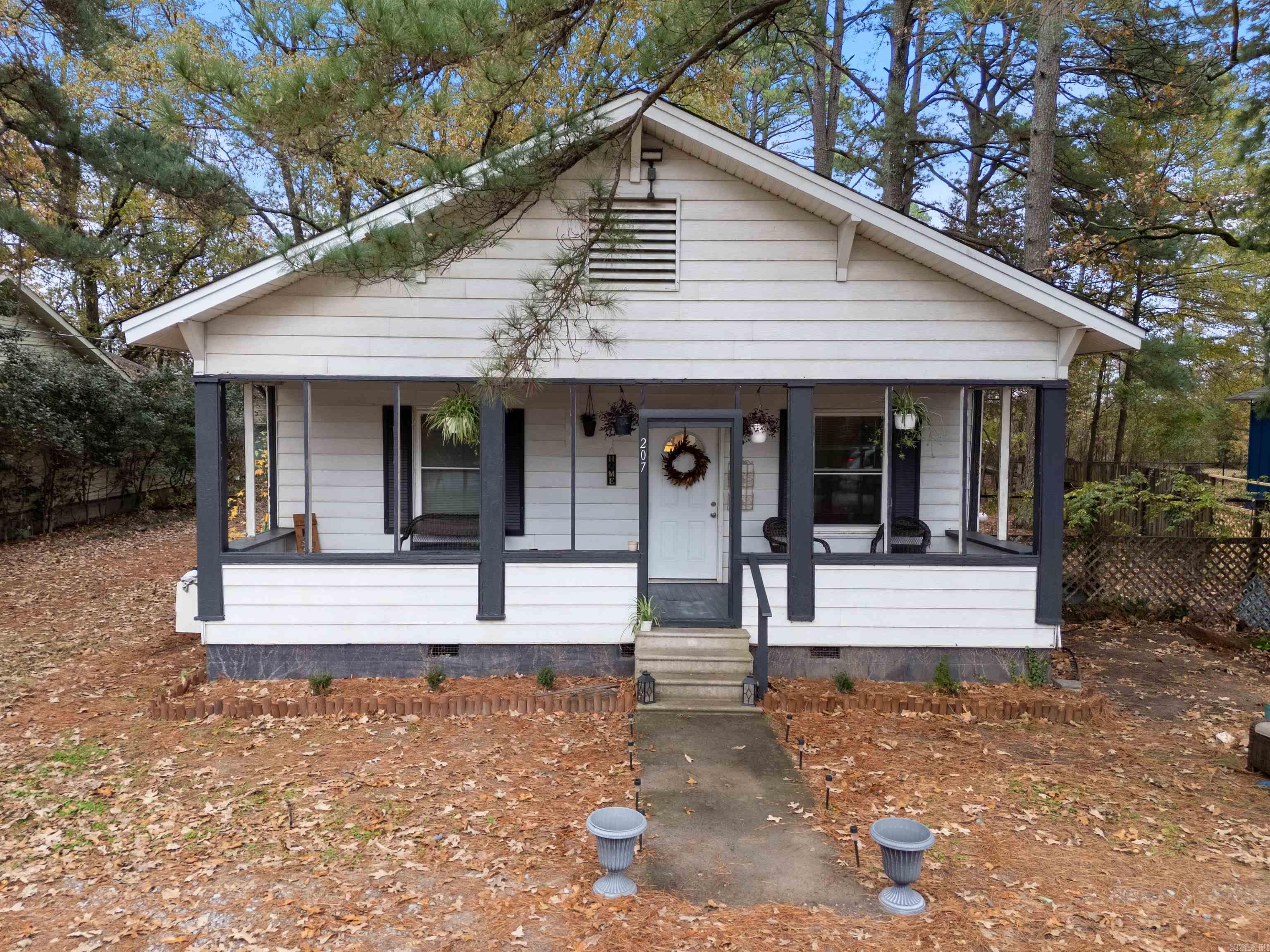 ORIGINAL TOWN-BRYANT - Residential