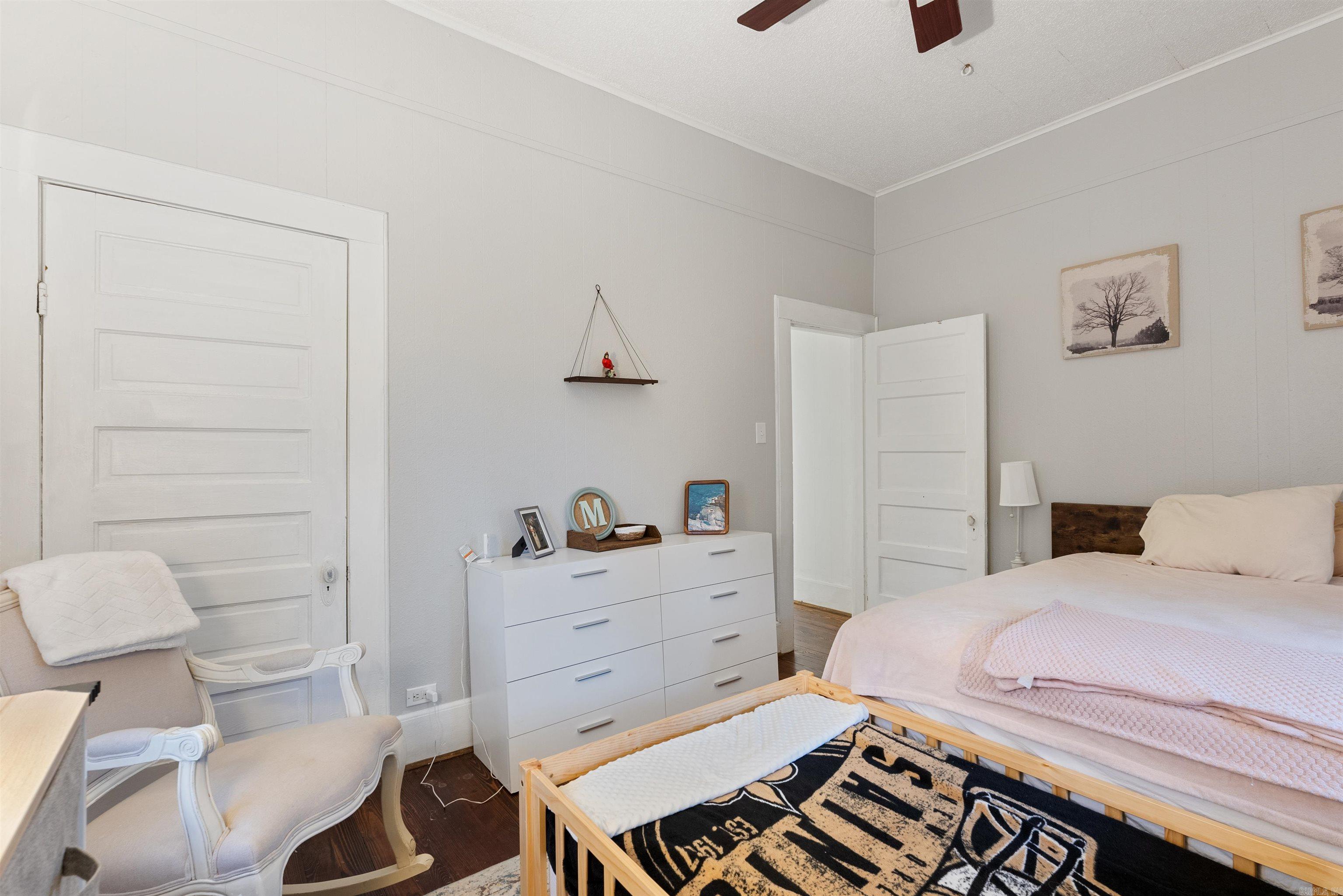 ORIGINAL TOWN-BRYANT - Residential