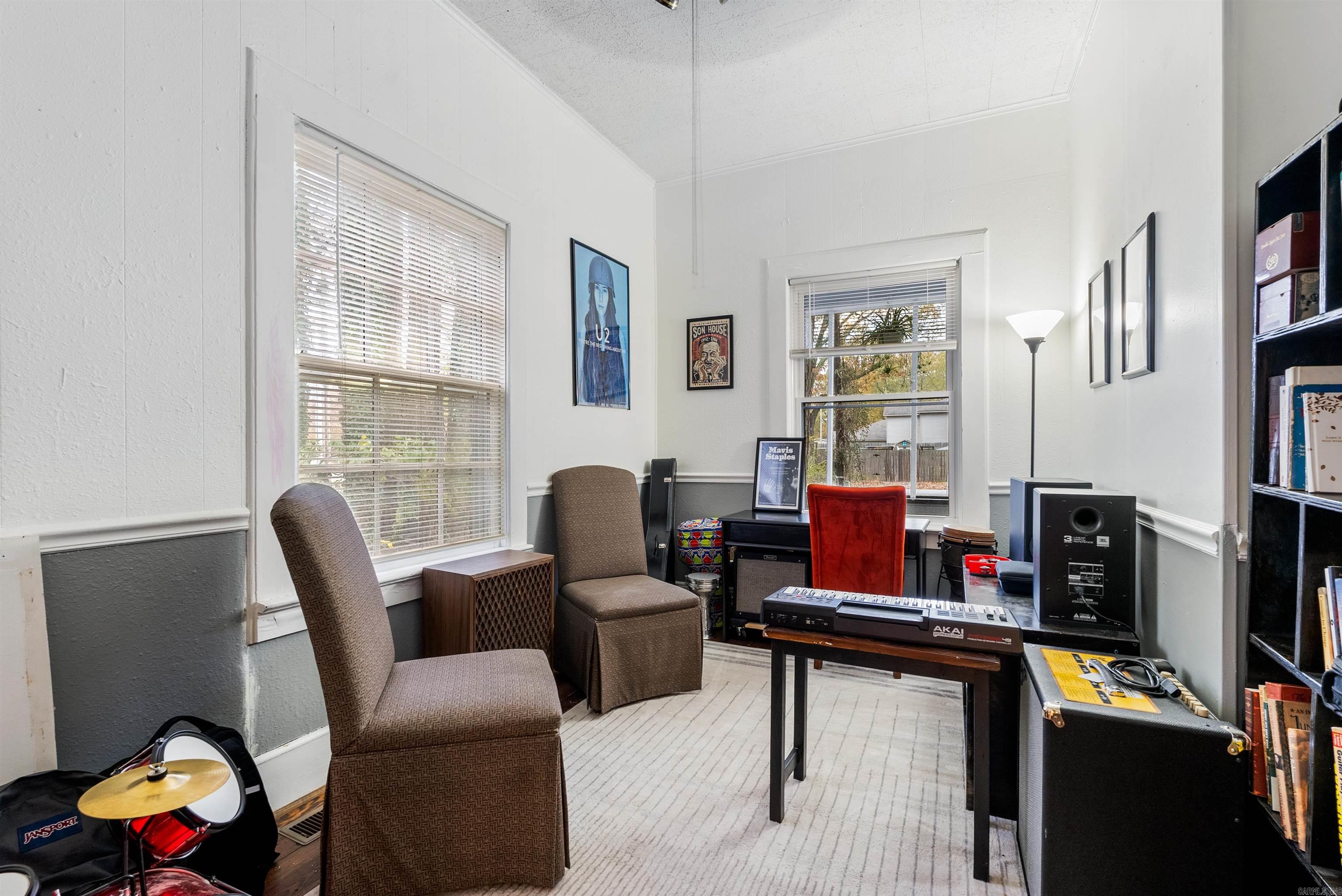 ORIGINAL TOWN-BRYANT - Residential