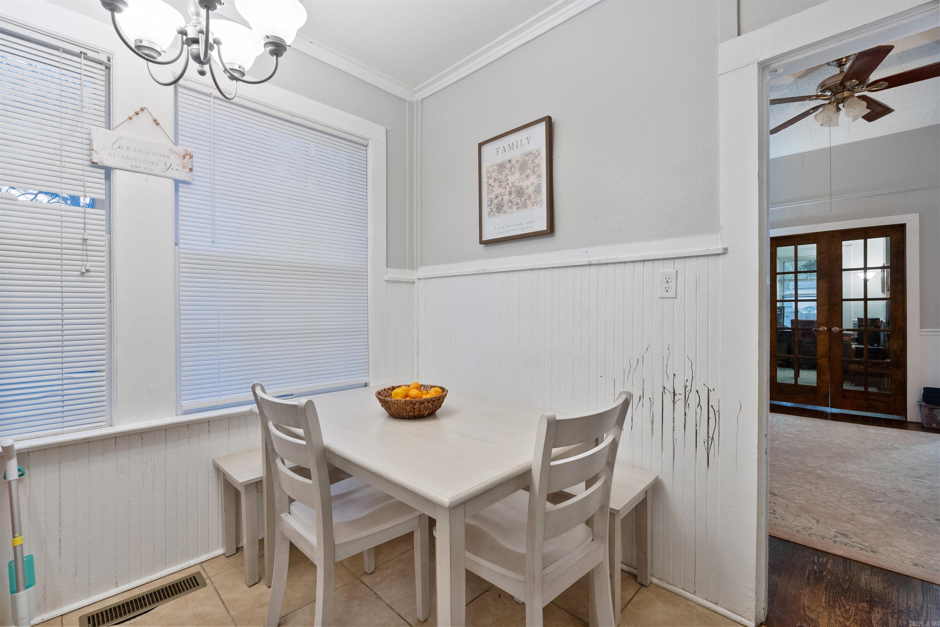 ORIGINAL TOWN-BRYANT - Residential