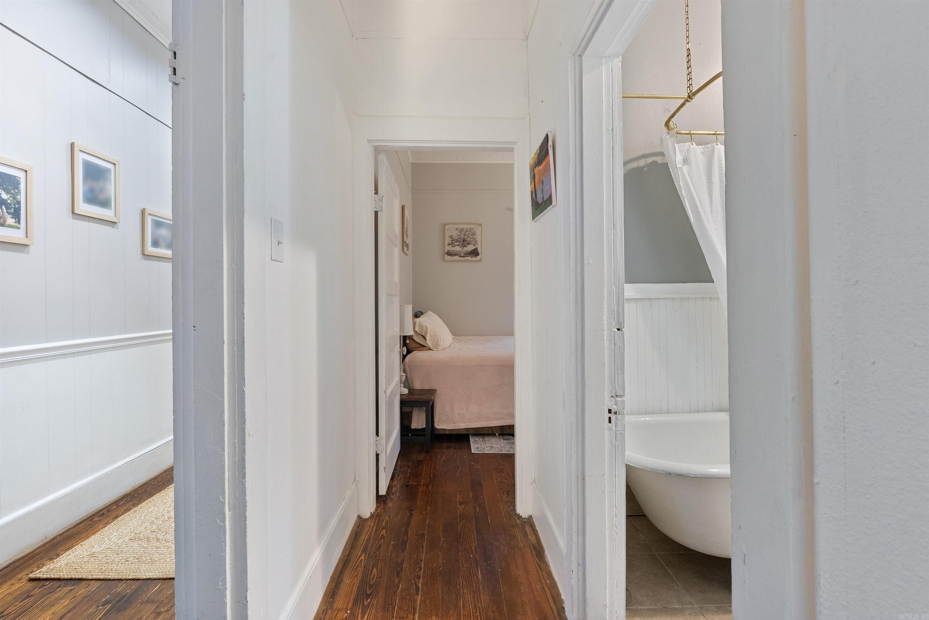 ORIGINAL TOWN-BRYANT - Residential