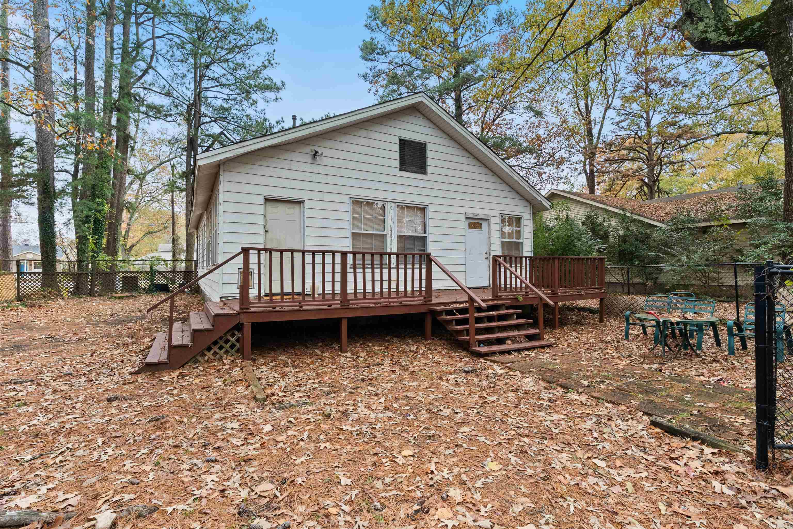 ORIGINAL TOWN-BRYANT - Residential