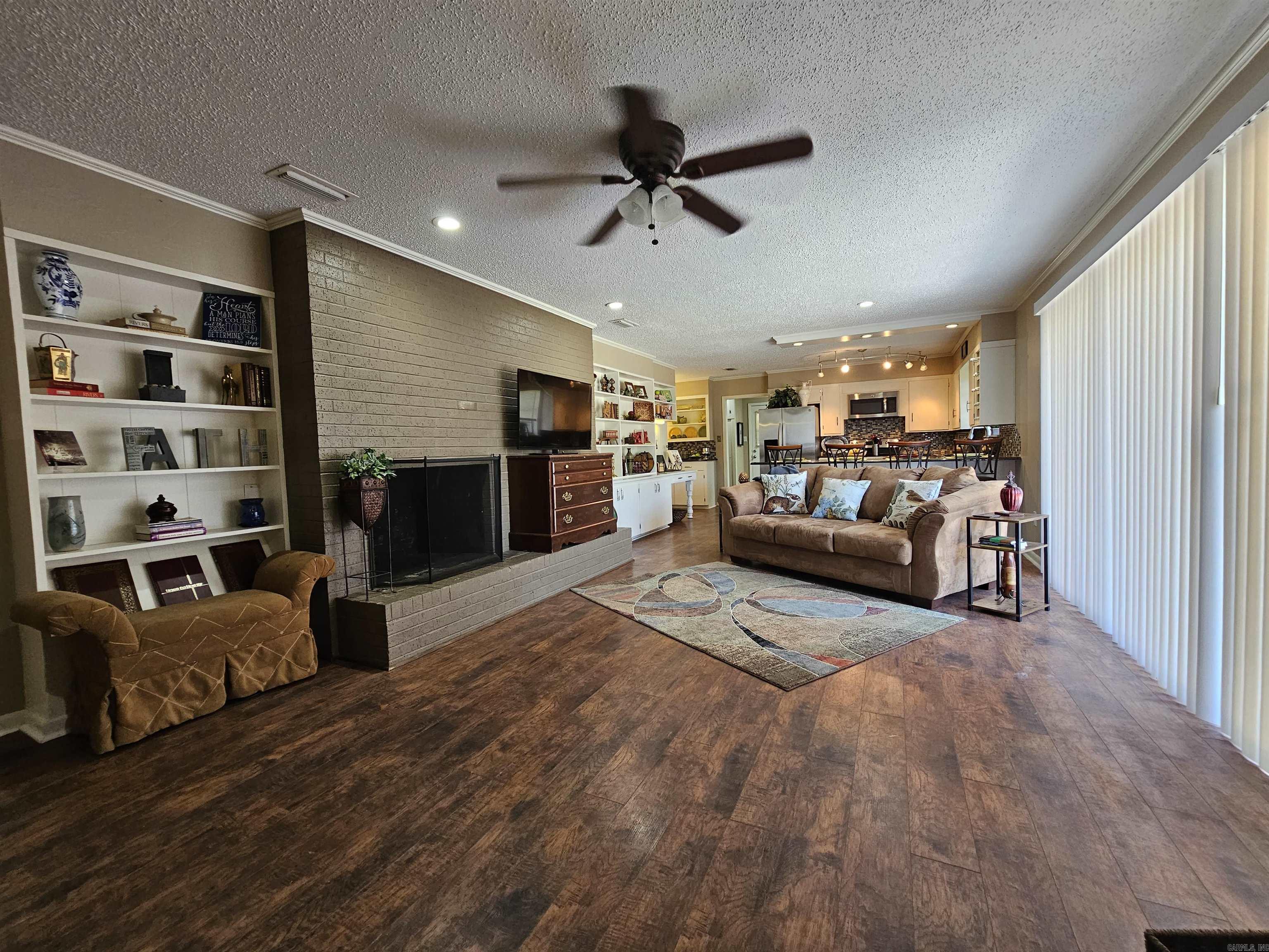 GREEN FOREST - Residential