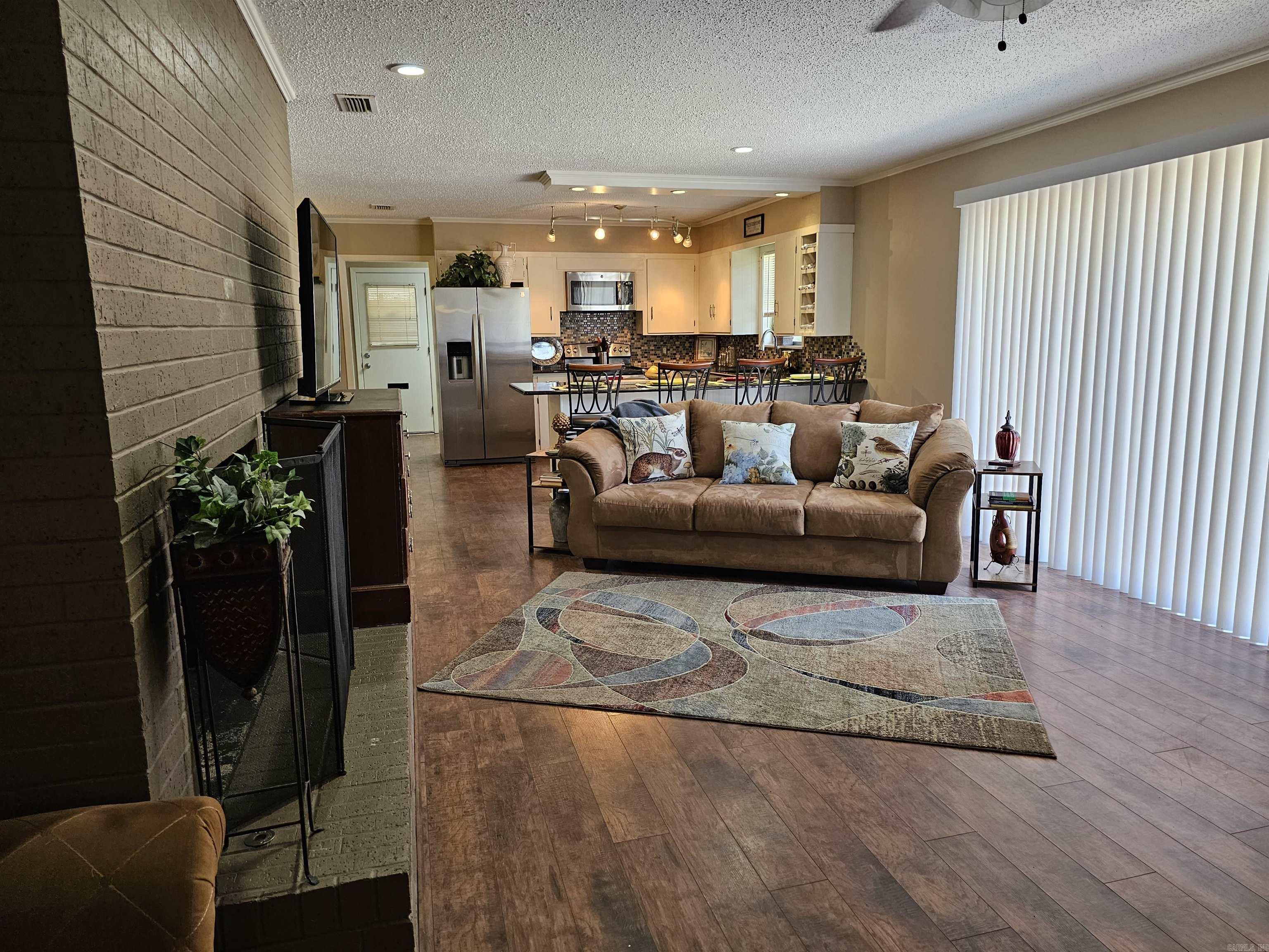 GREEN FOREST - Residential