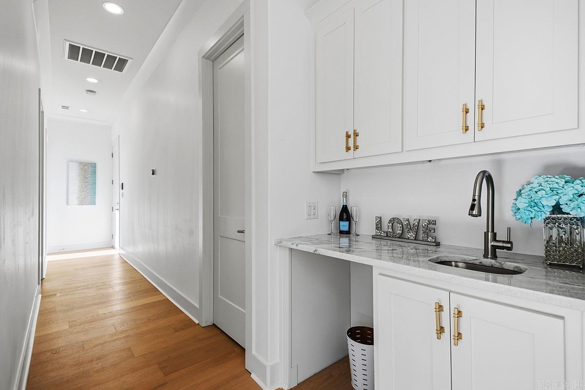 CHENAL VALLEY FALSTONE COURT - Residential