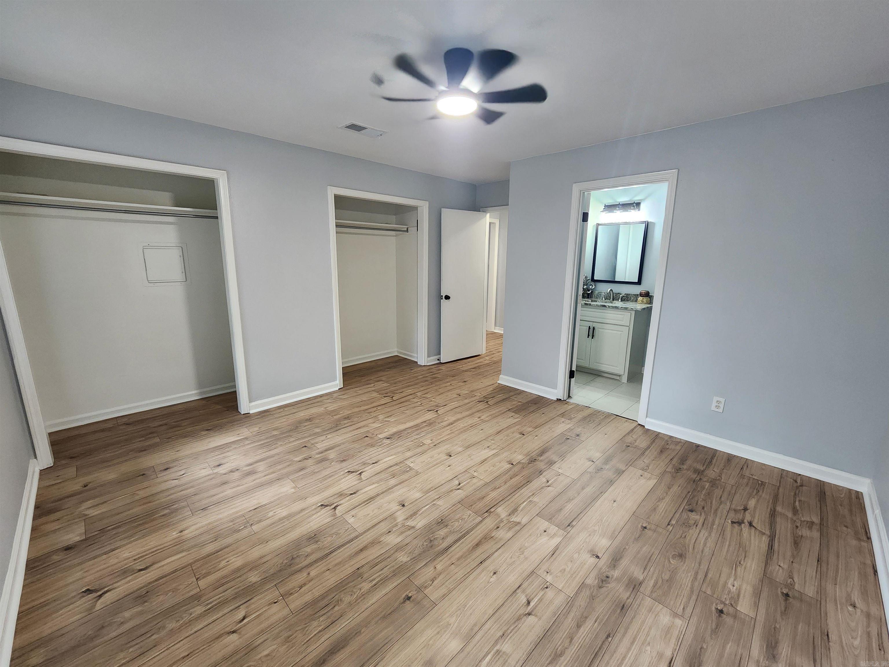 ARCHWOOD MANOR - Residential