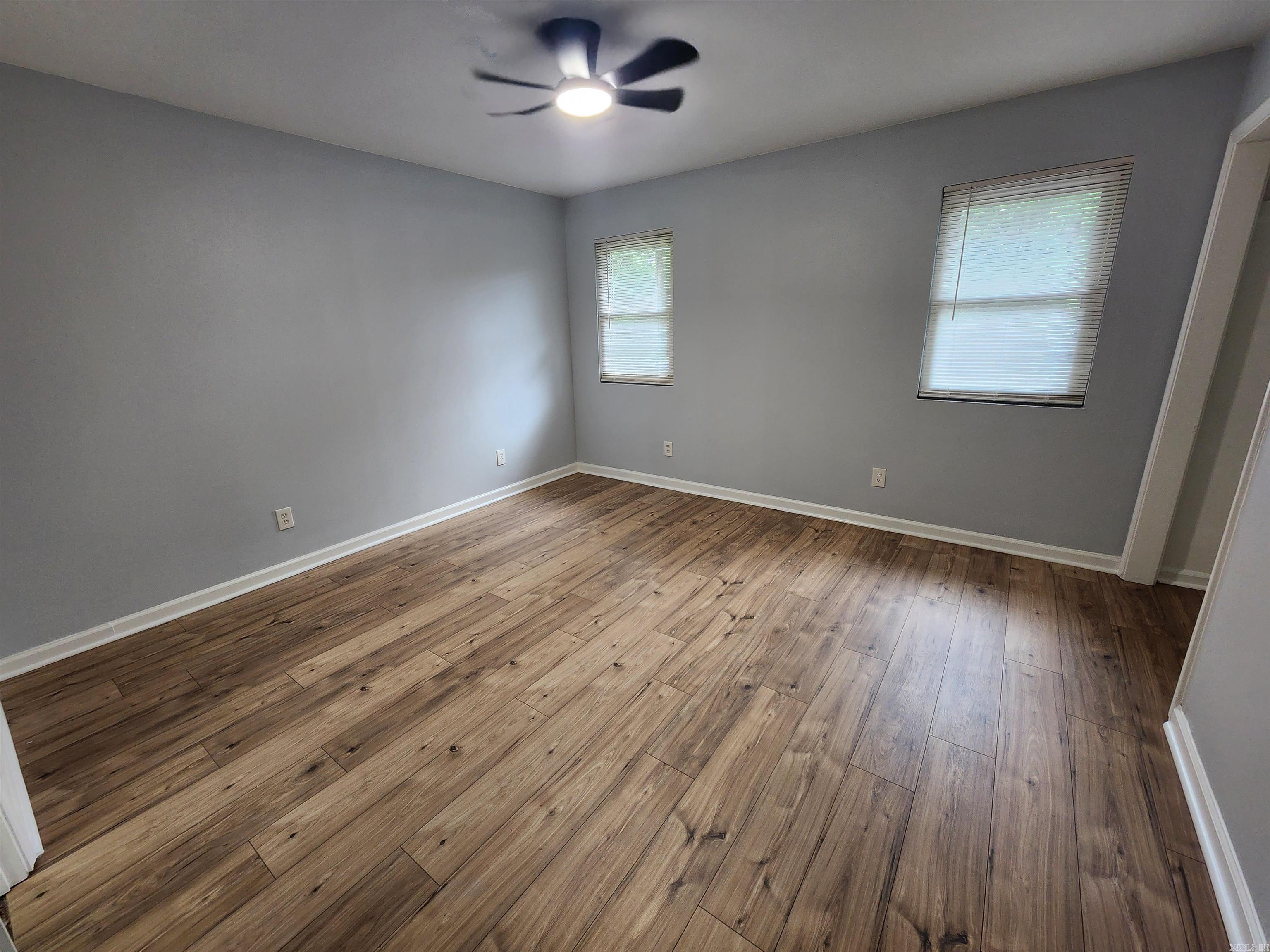 ARCHWOOD MANOR - Residential