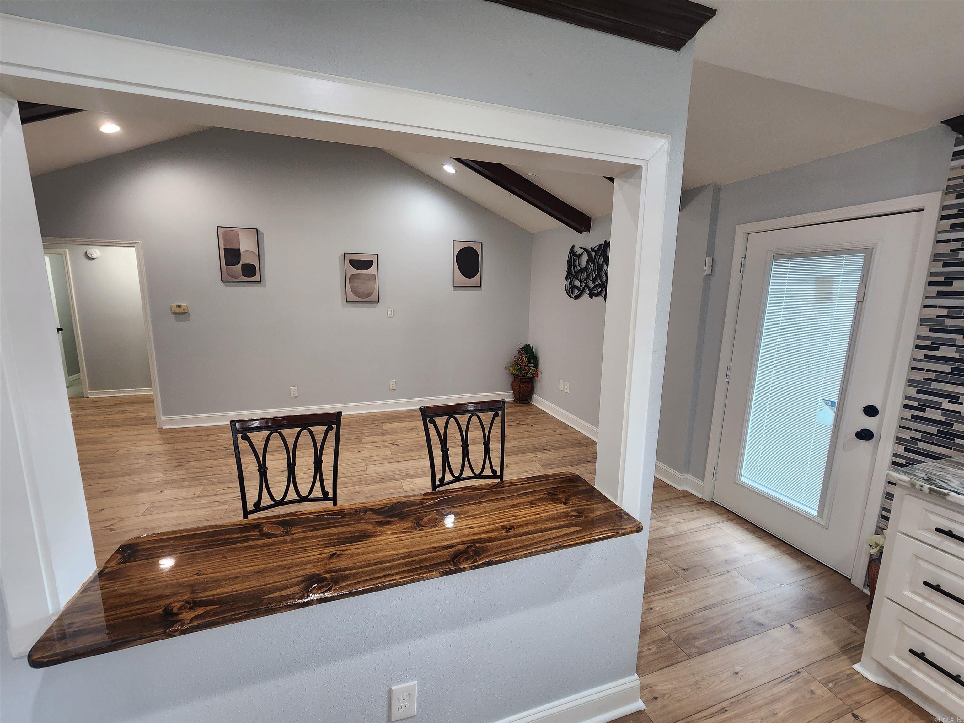 ARCHWOOD MANOR - Residential