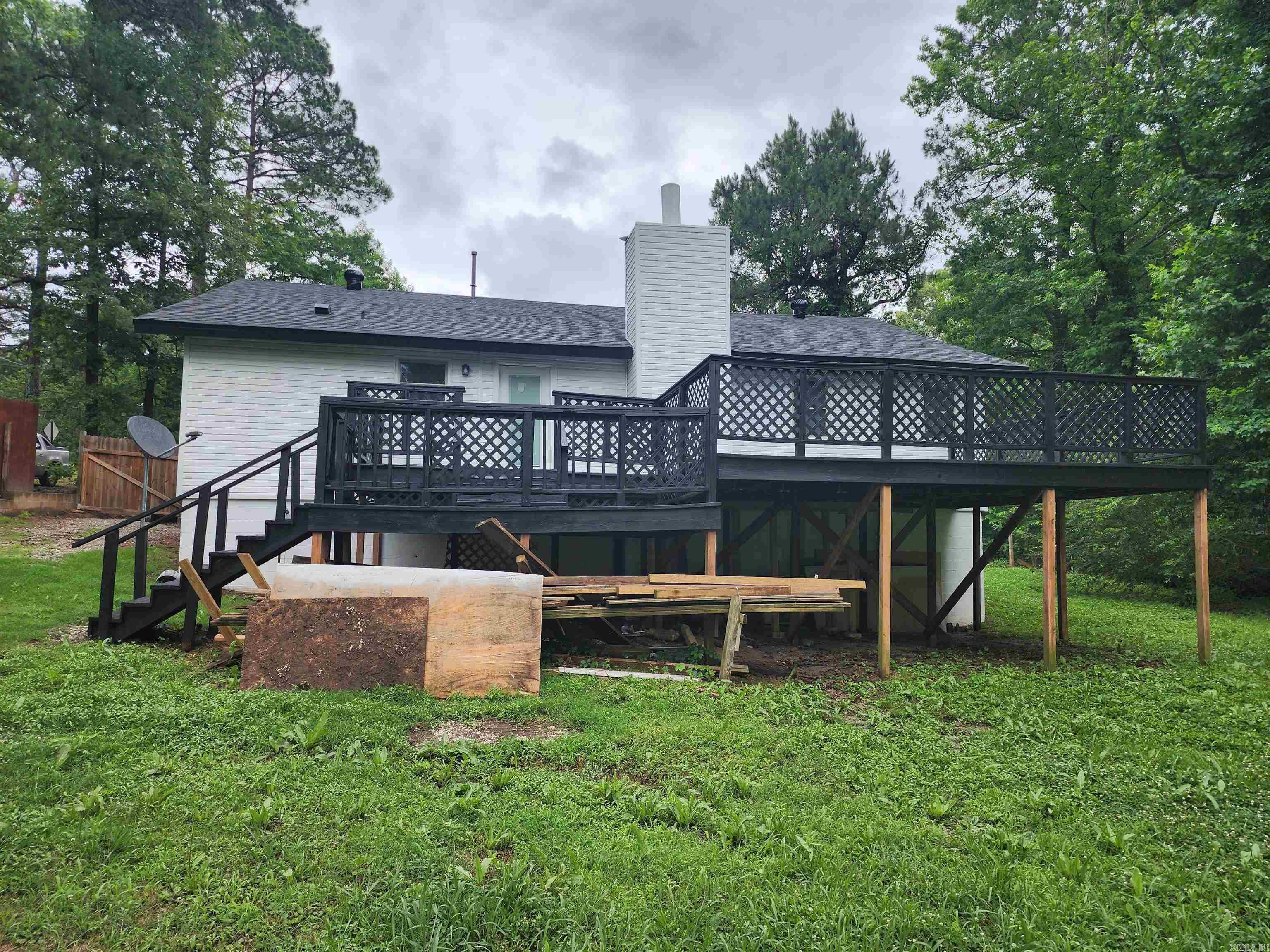 ARCHWOOD MANOR - Residential