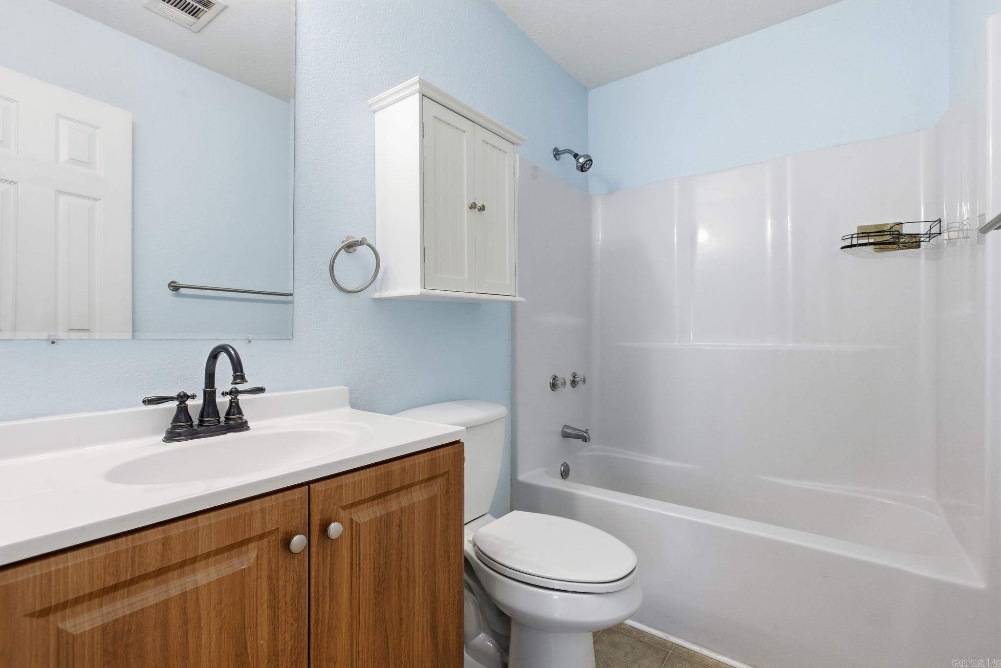 HICKORY HILLS - Residential