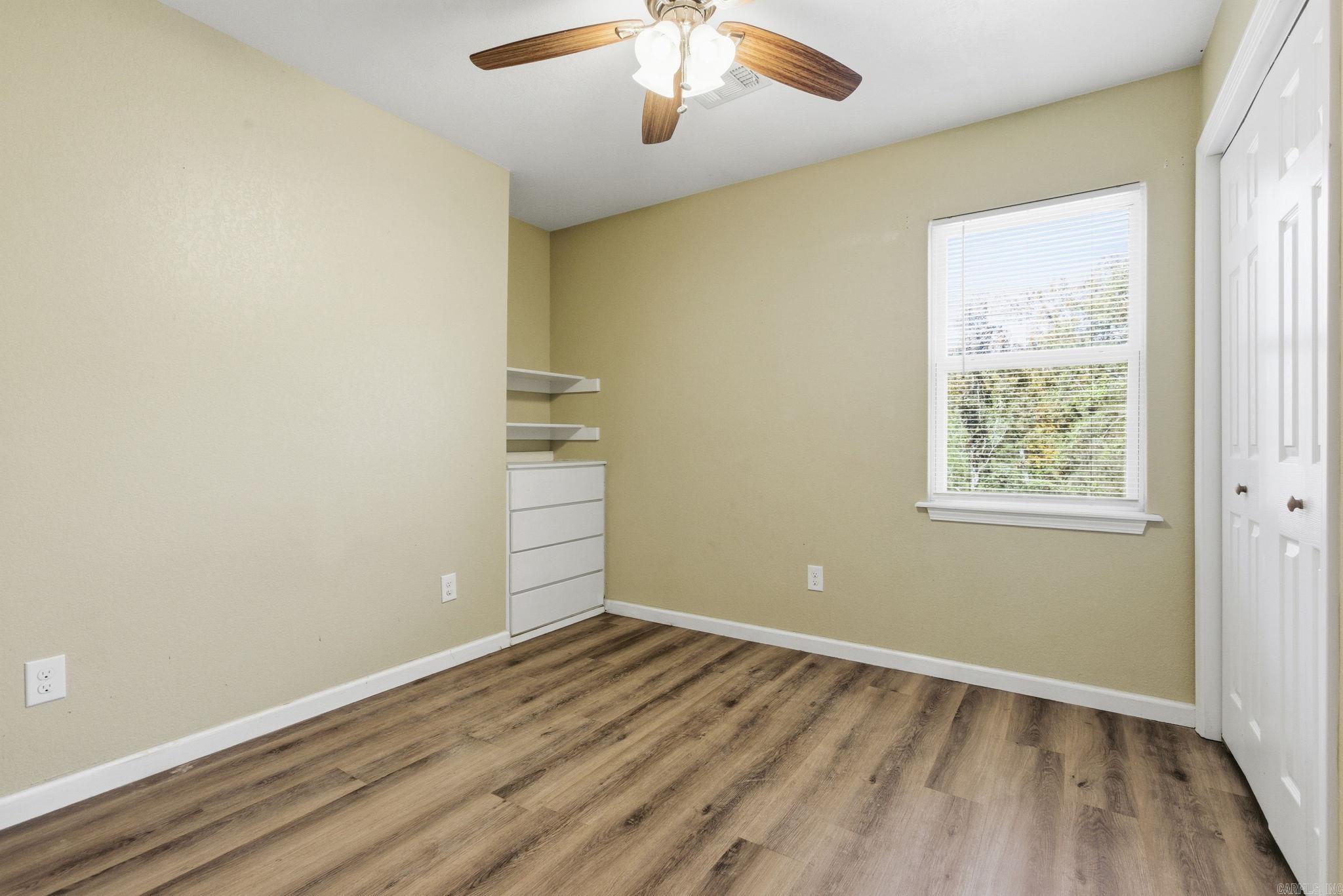 HICKORY HILLS - Residential