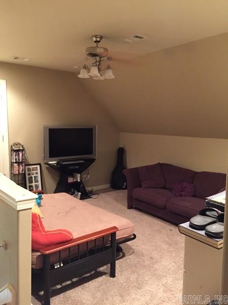 MAUMELLE VALLEY ESTATES - Residential