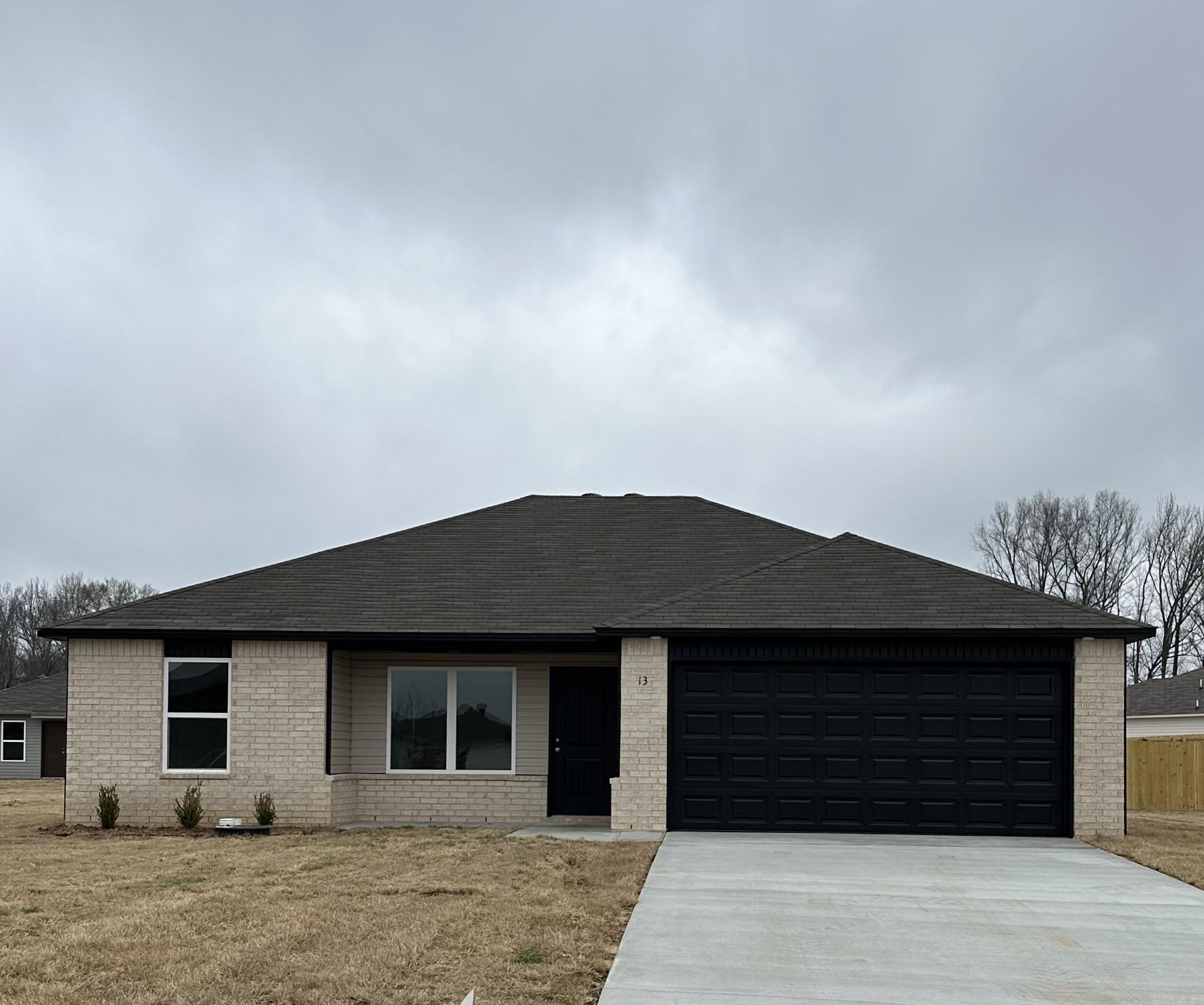 DEERFIELD ESTATES - Residential