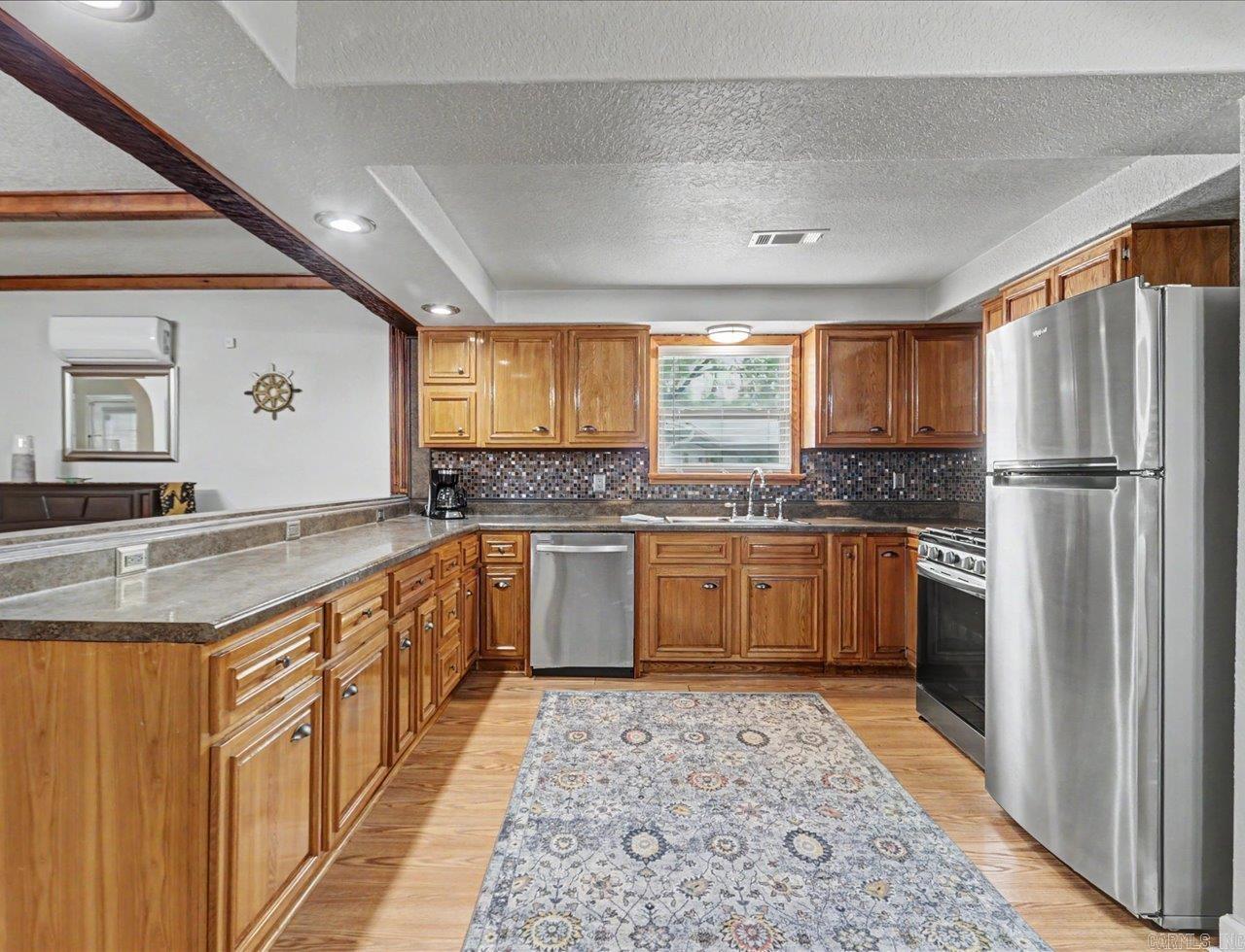 Oakridge Lake Estates - Residential