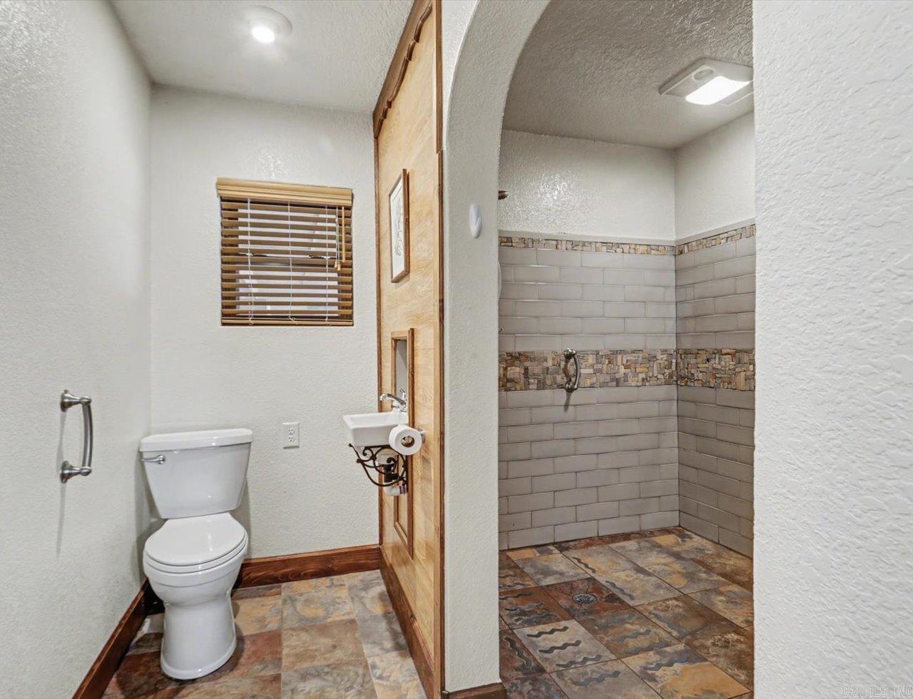 Oakridge Lake Estates - Residential