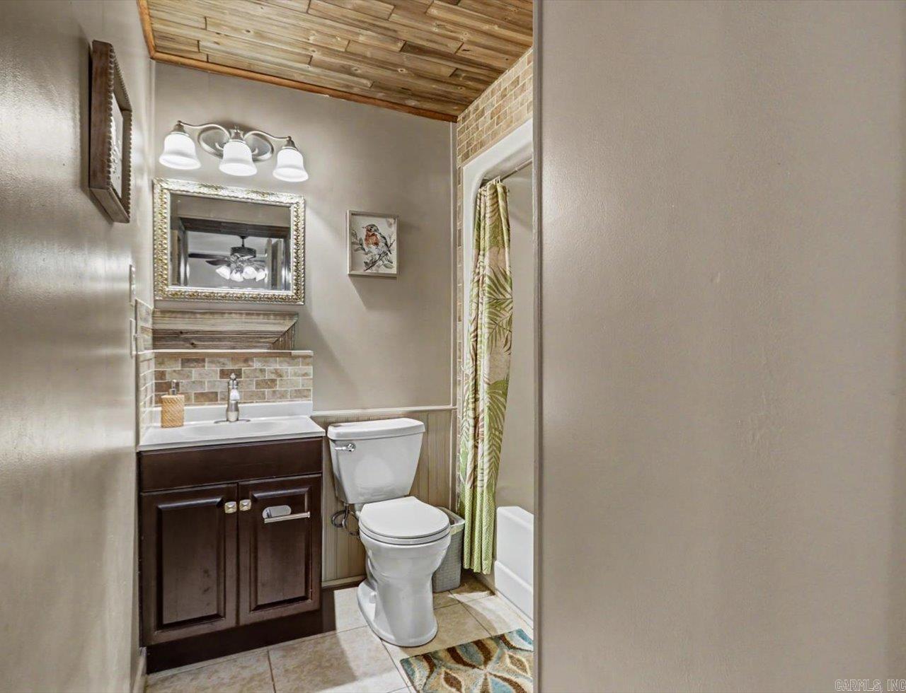 Oakridge Lake Estates - Residential