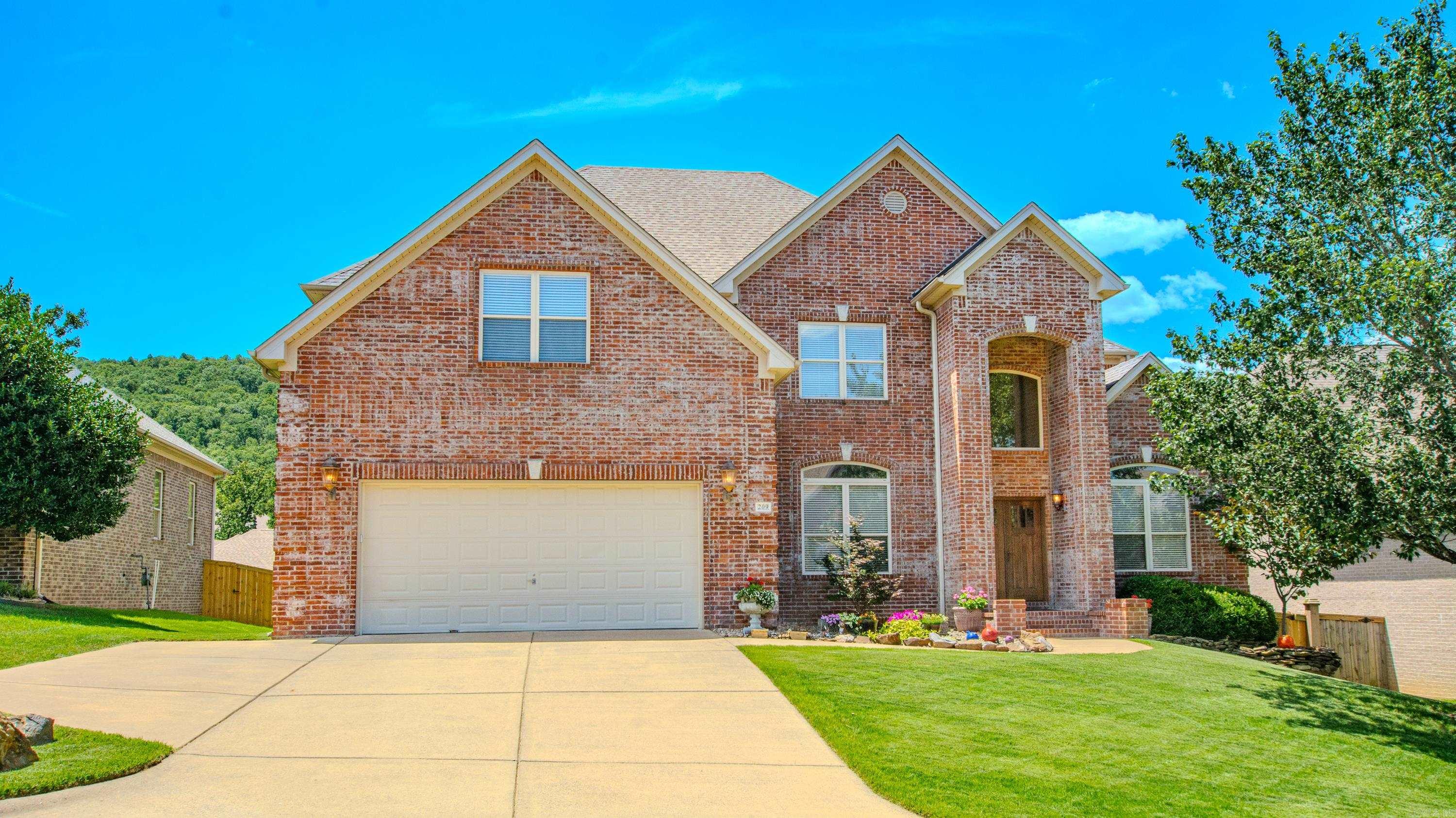 CHENAL VALLEY EPERNAY PLACE - Residential