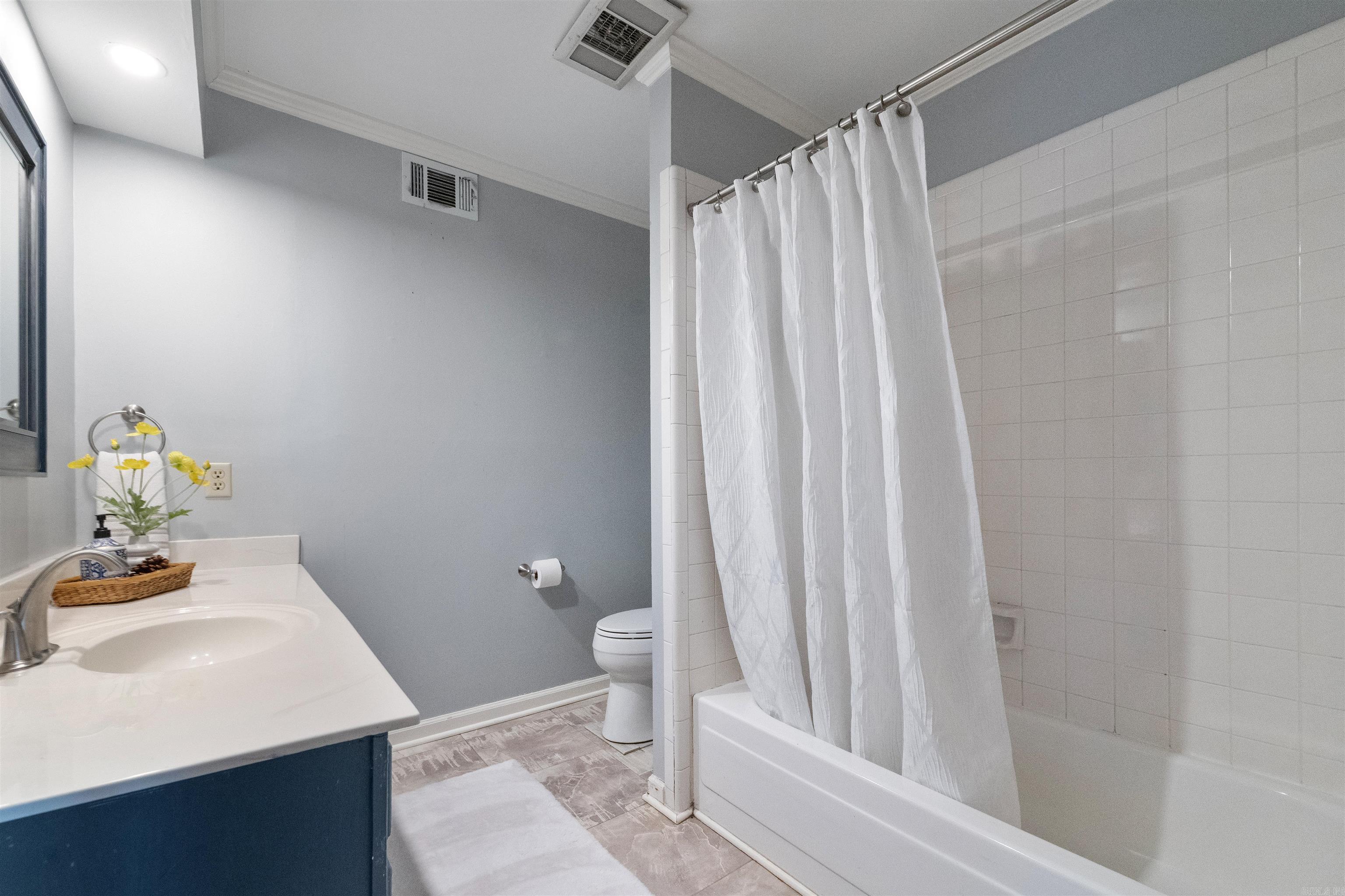 INDIAN HILLS TOWN HOMES - Residential