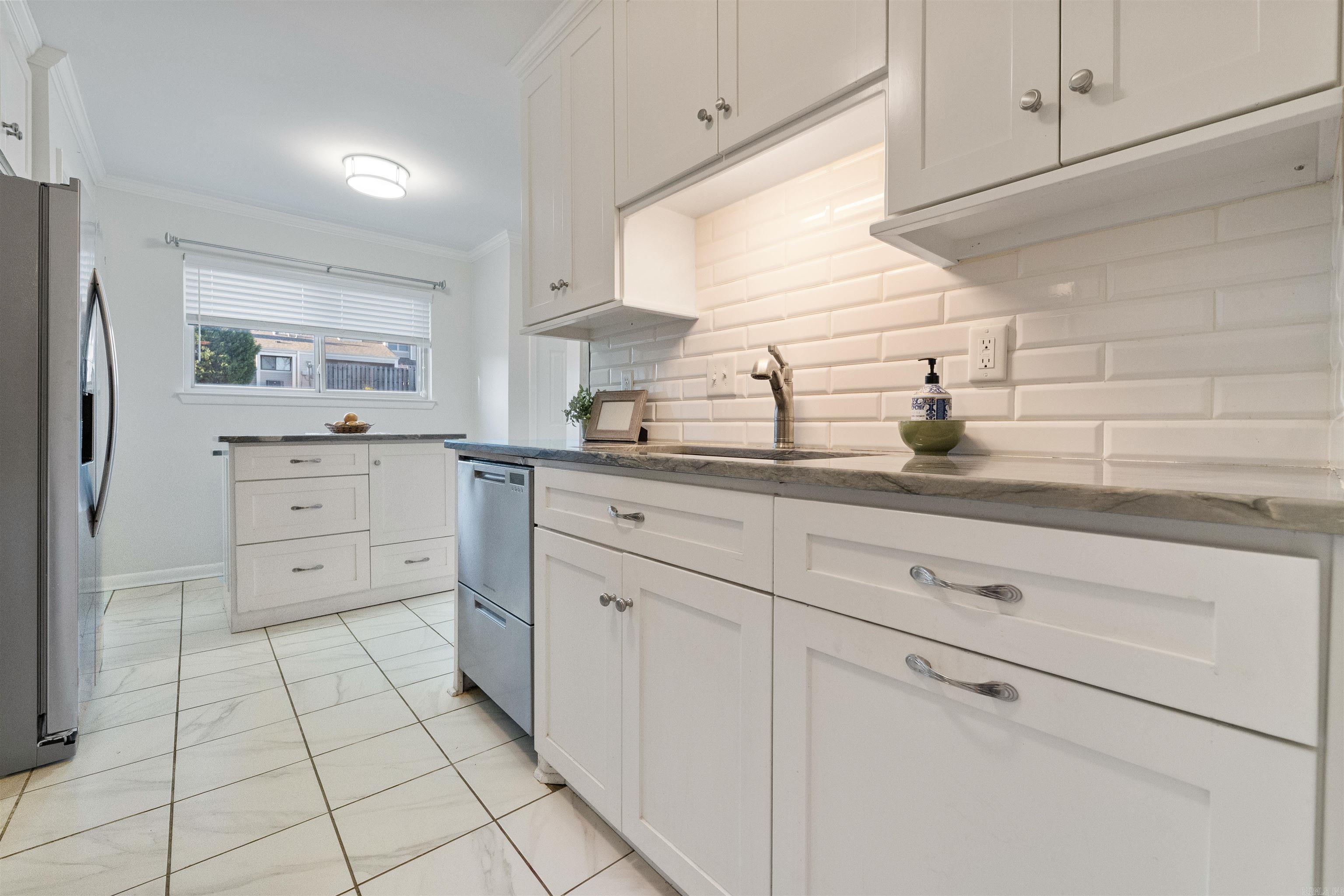 INDIAN HILLS TOWN HOMES - Residential