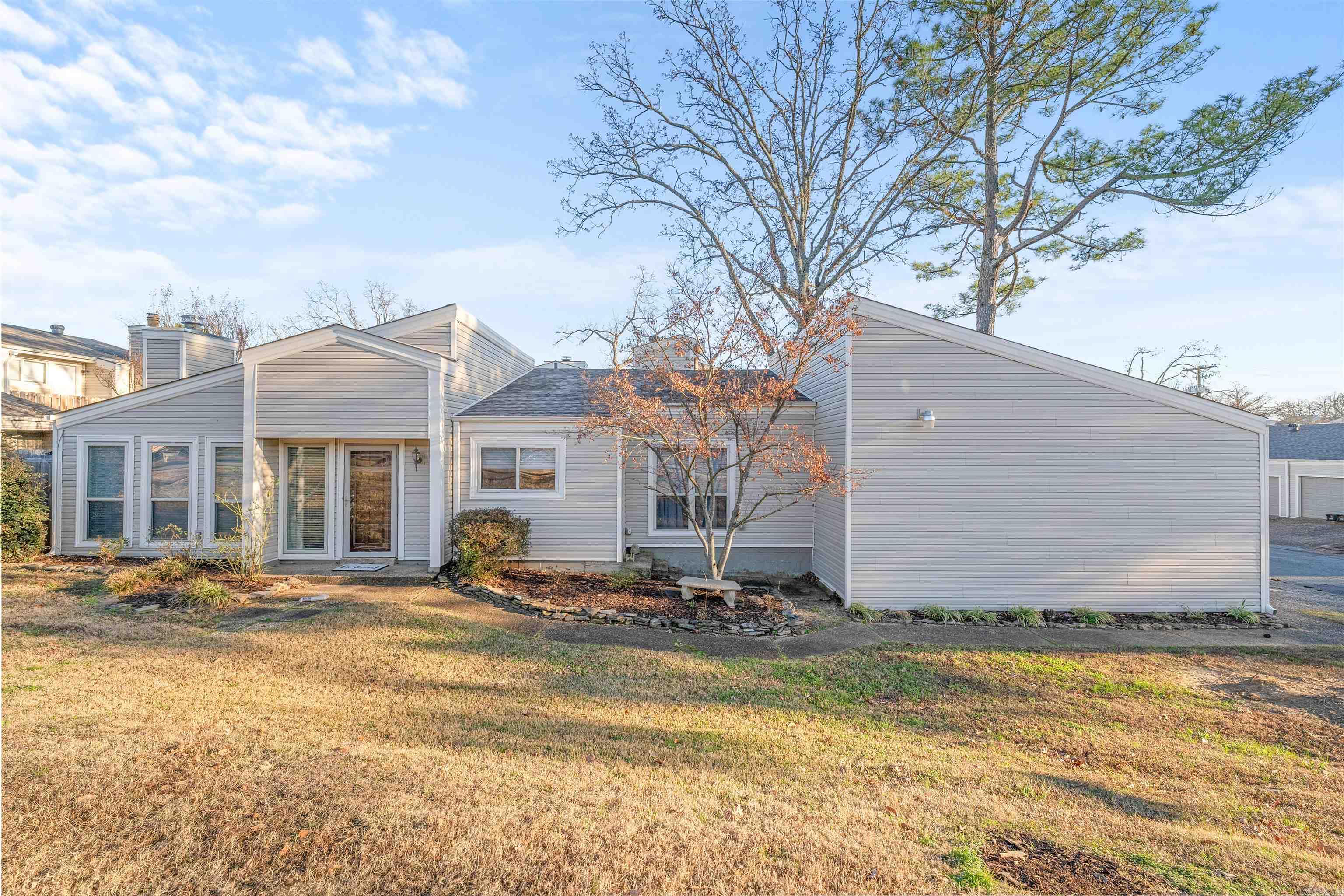 INDIAN HILLS TOWN HOMES - Residential