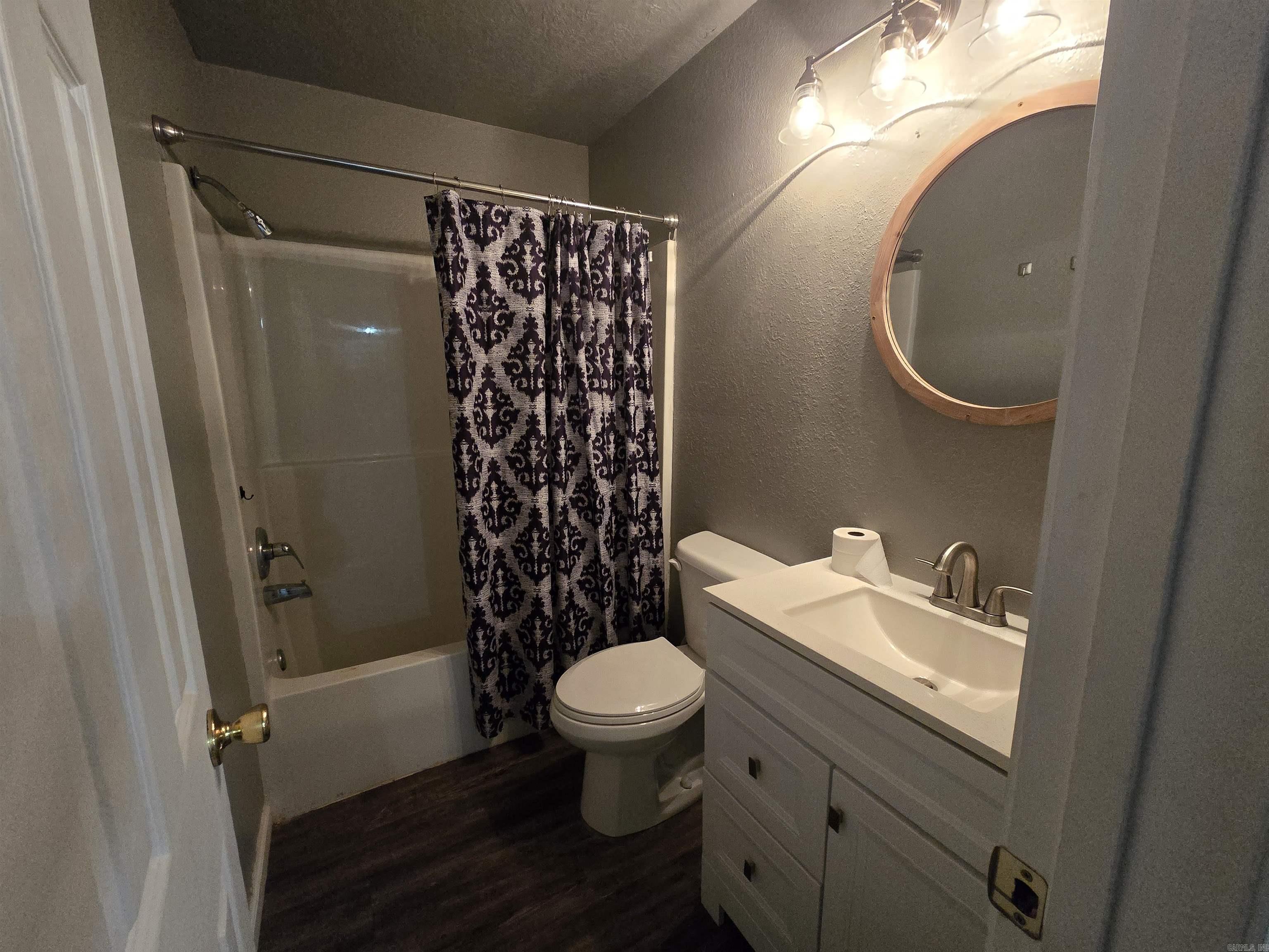 WEST PINES - Residential