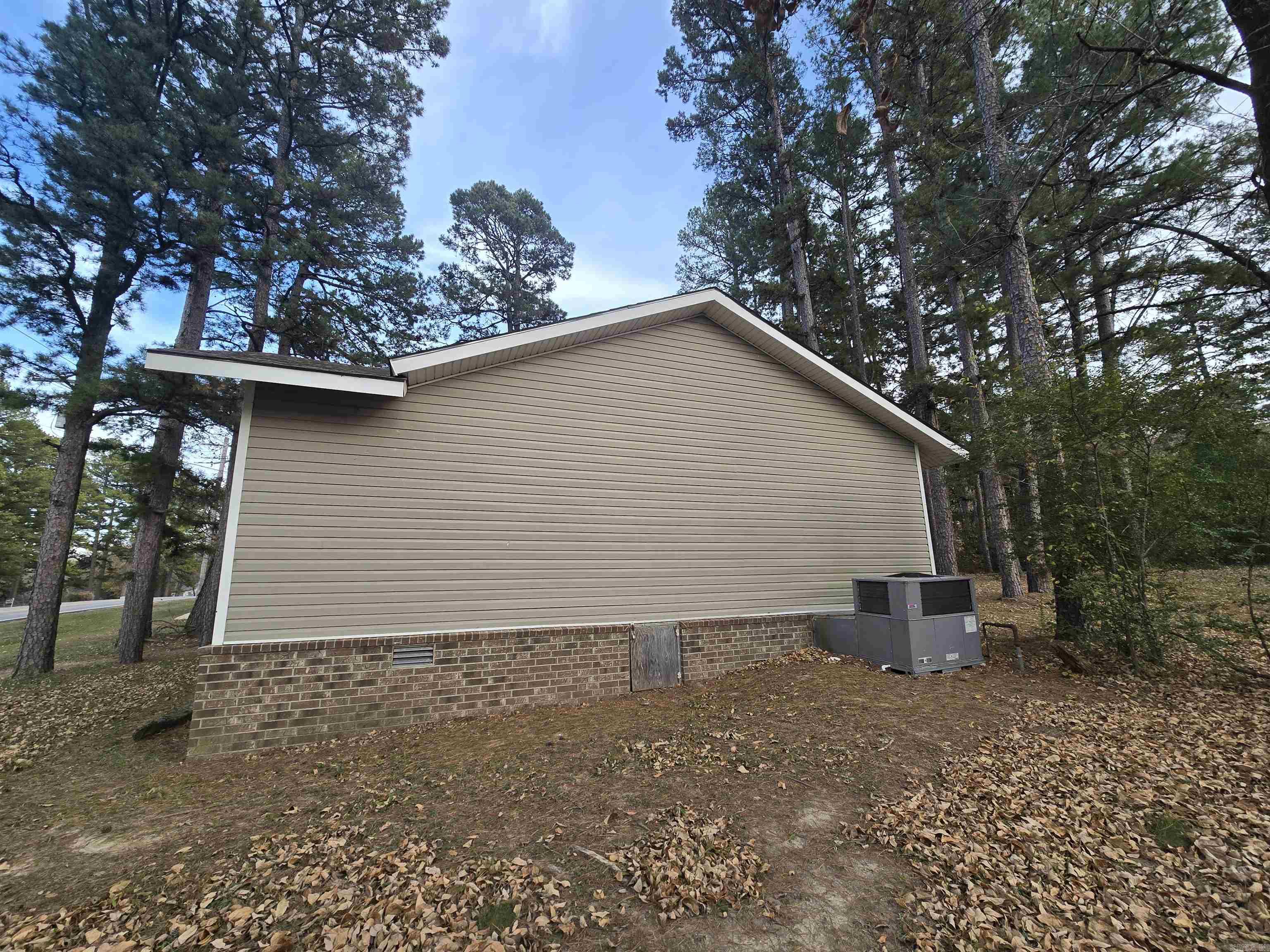 WEST PINES - Residential