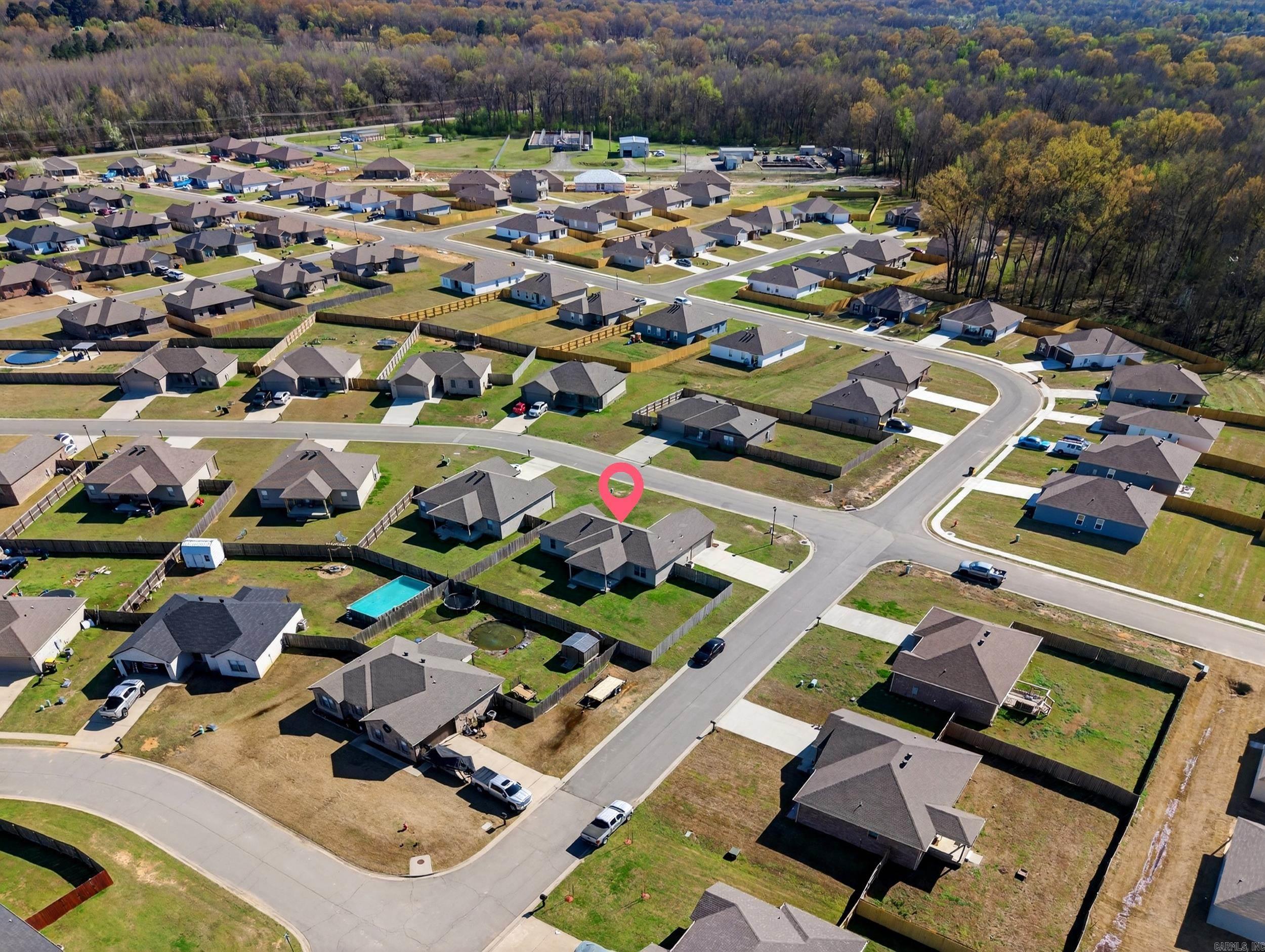 DEERFIELD ESTATES - Residential