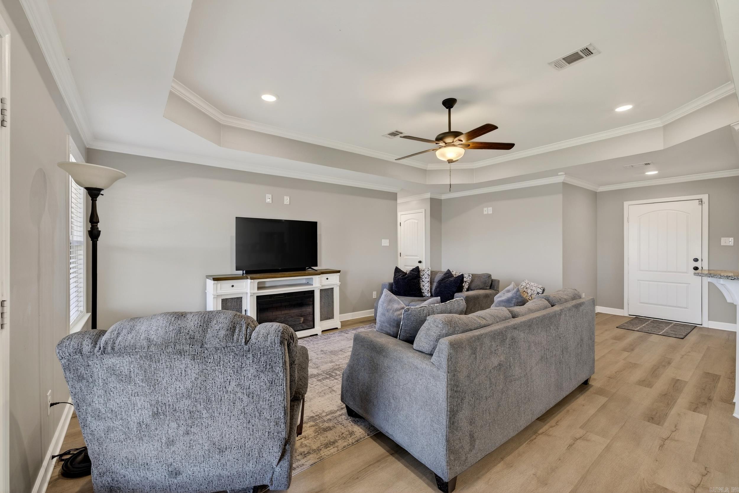 DEERFIELD ESTATES - Residential