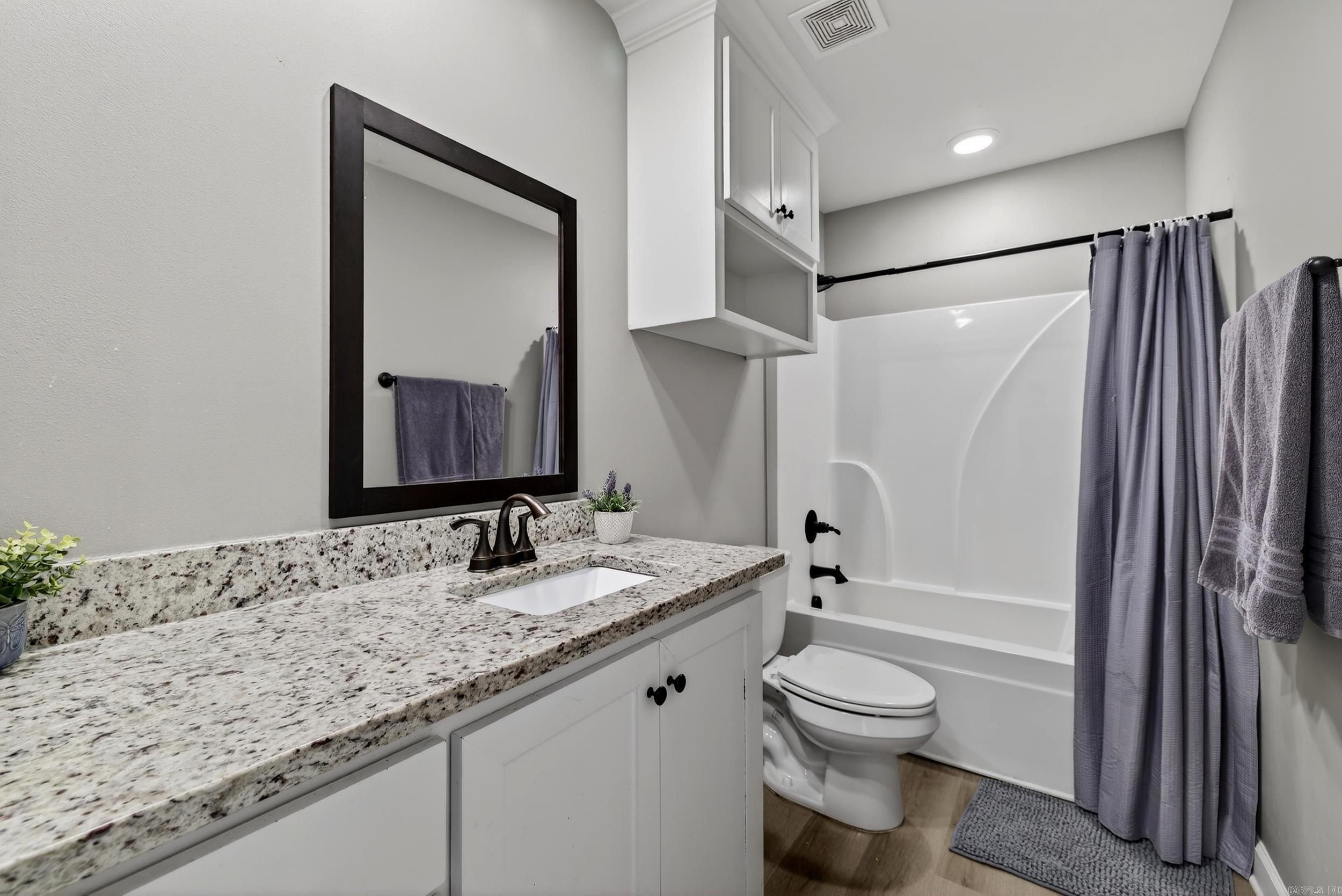 DEERFIELD ESTATES - Residential