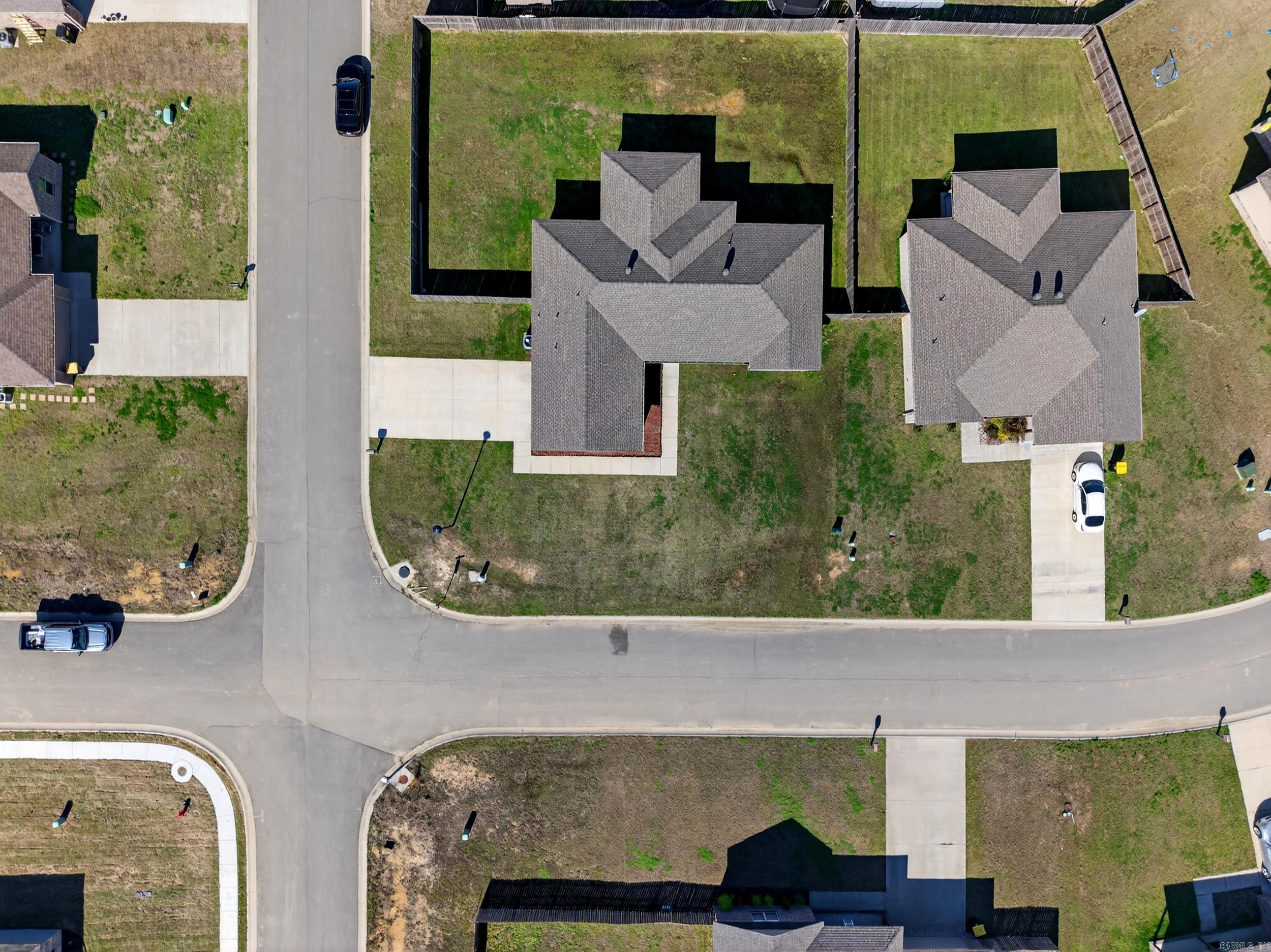 DEERFIELD ESTATES - Residential