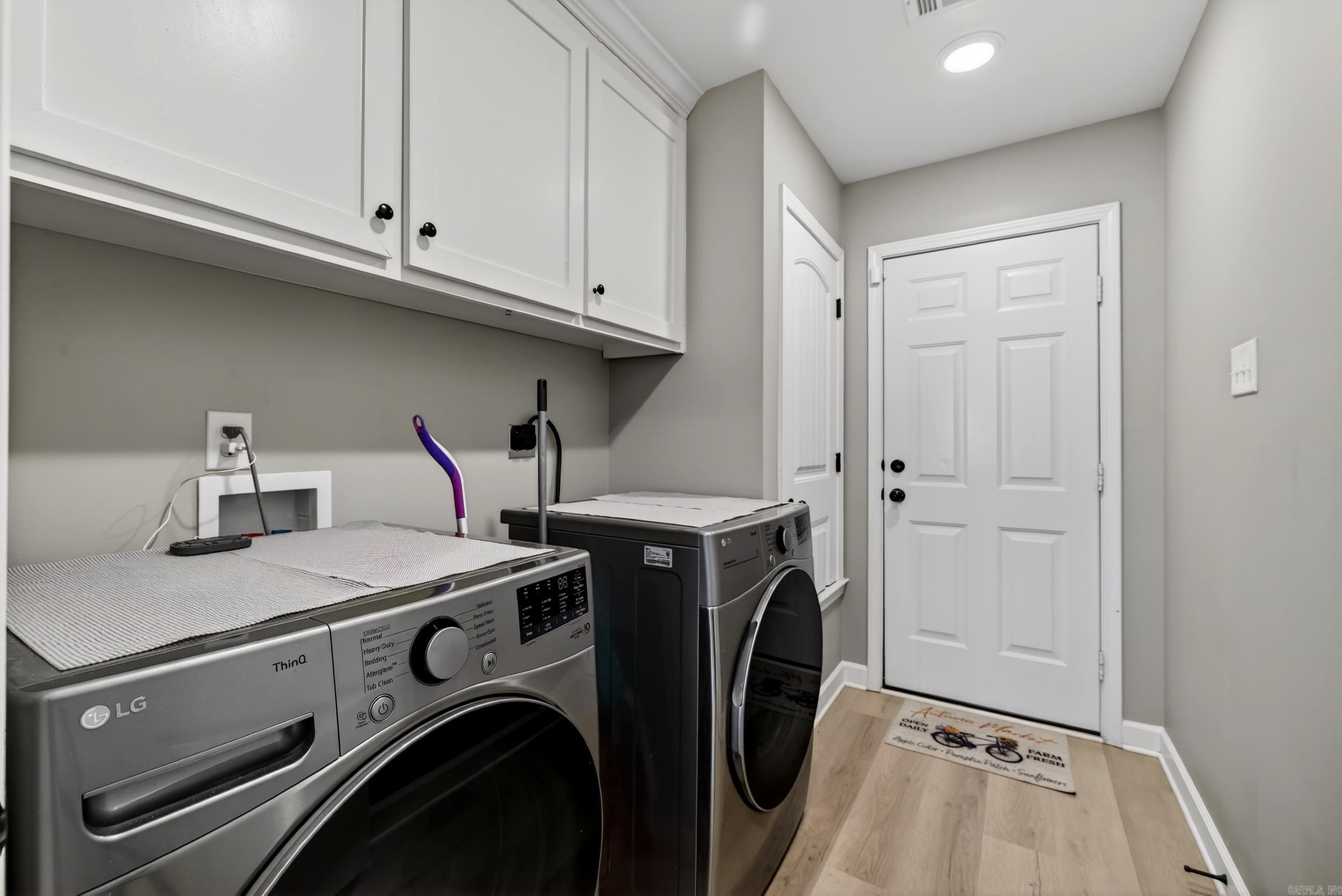 DEERFIELD ESTATES - Residential