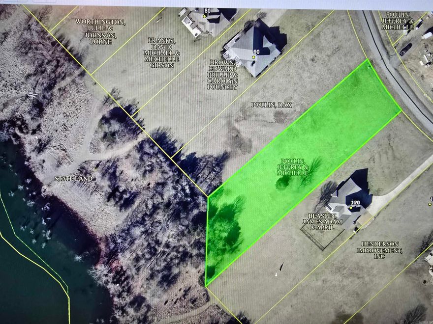 Looking to build on the Lake at Greers Ferry and walk out to the water for your newretreat home .... This is the perfect lot to build on. Private gated community with Amazing views & Beautiful neighborhood with upscale homes. Short distance to Narrows Marina and Shiloh Marina. Close to many family activities and restaurants too!  Lot 10 is available if you are looking to build a bigger home and need the extra room as well as lot 36 across the street is also available.