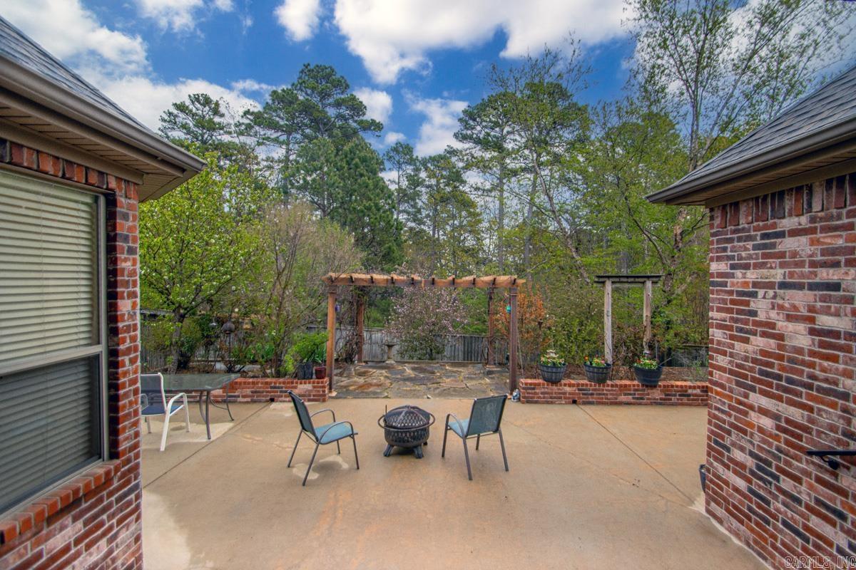 MAJESTIC POINTE - Residential