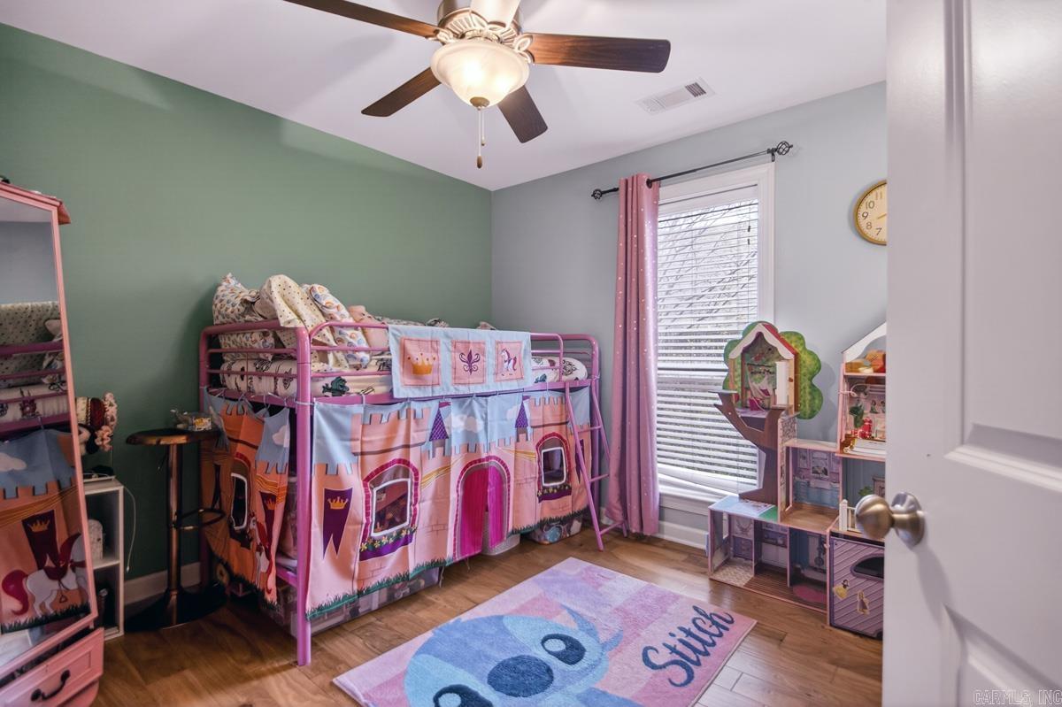 MAJESTIC POINTE - Residential