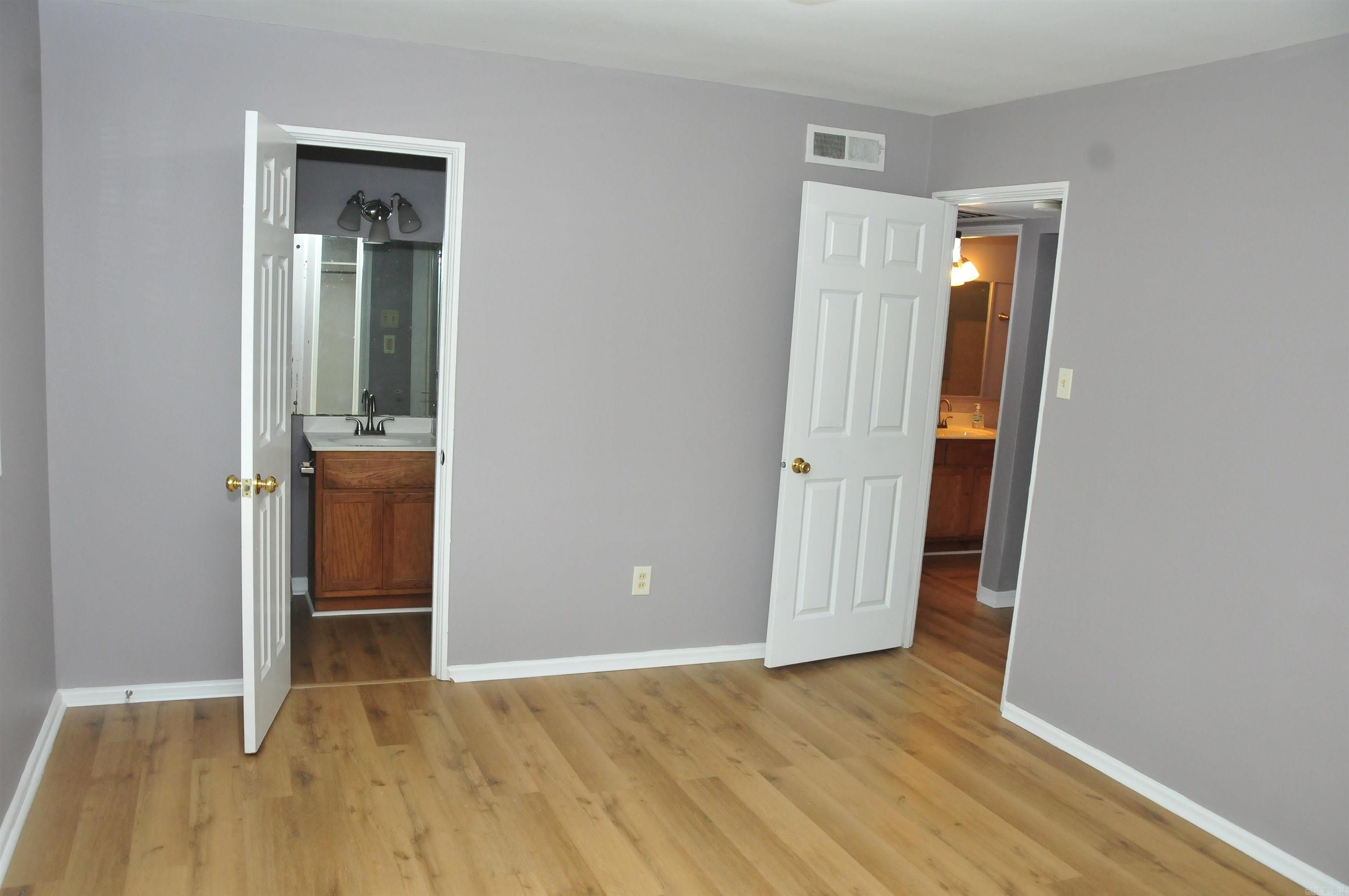 MEADOWCLIFF - Residential