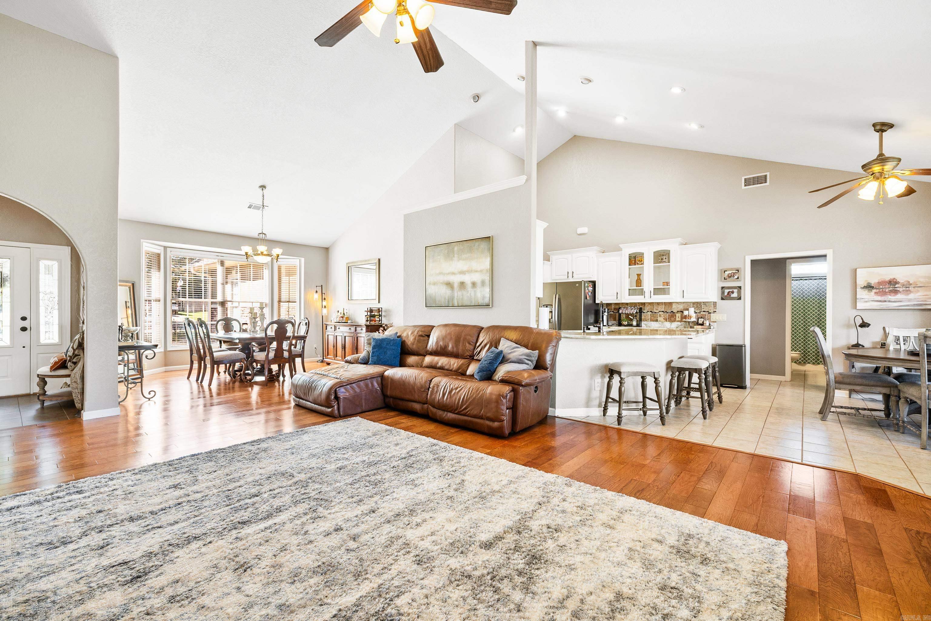 HURRICANE LAKE EST - Residential