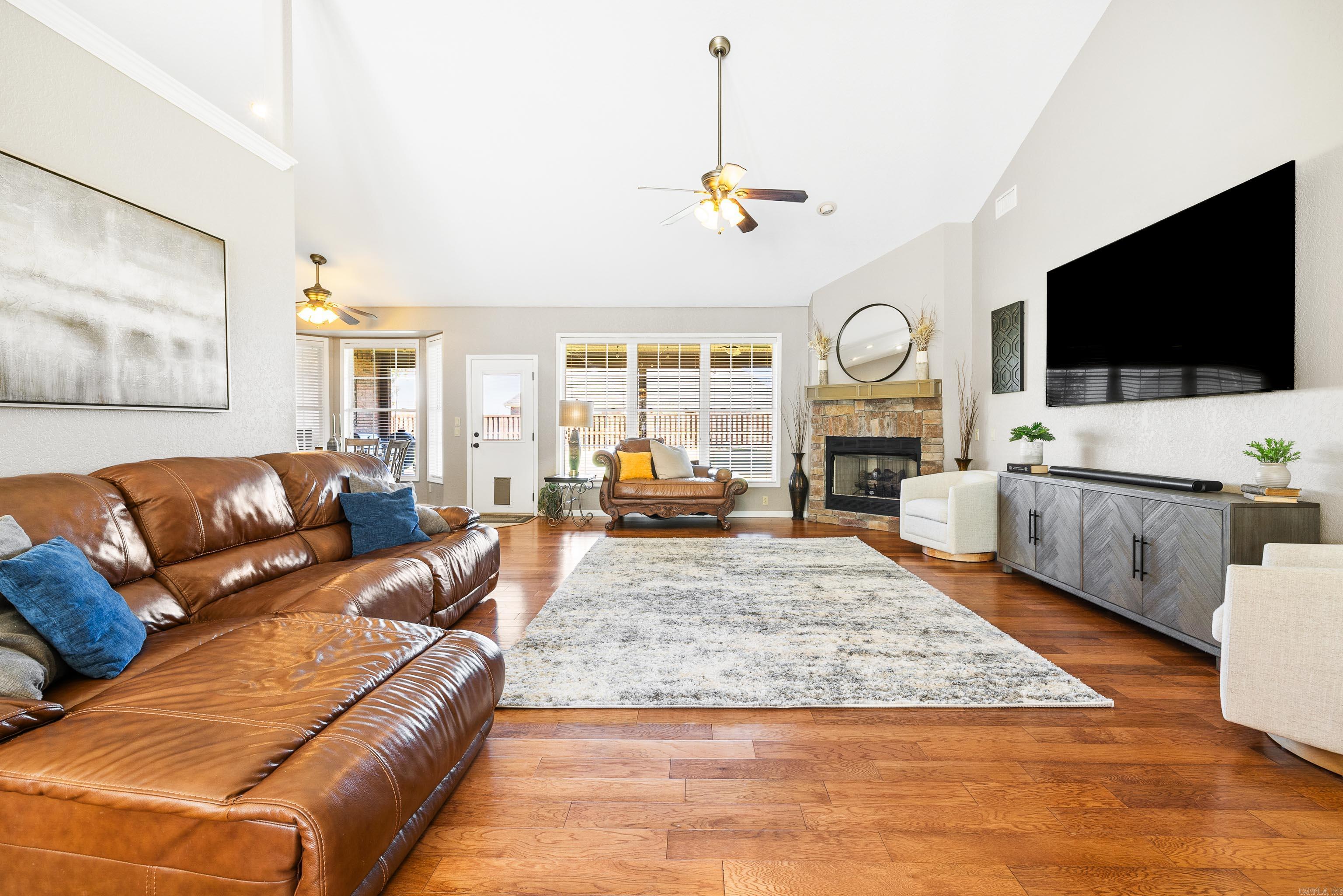 HURRICANE LAKE EST - Residential