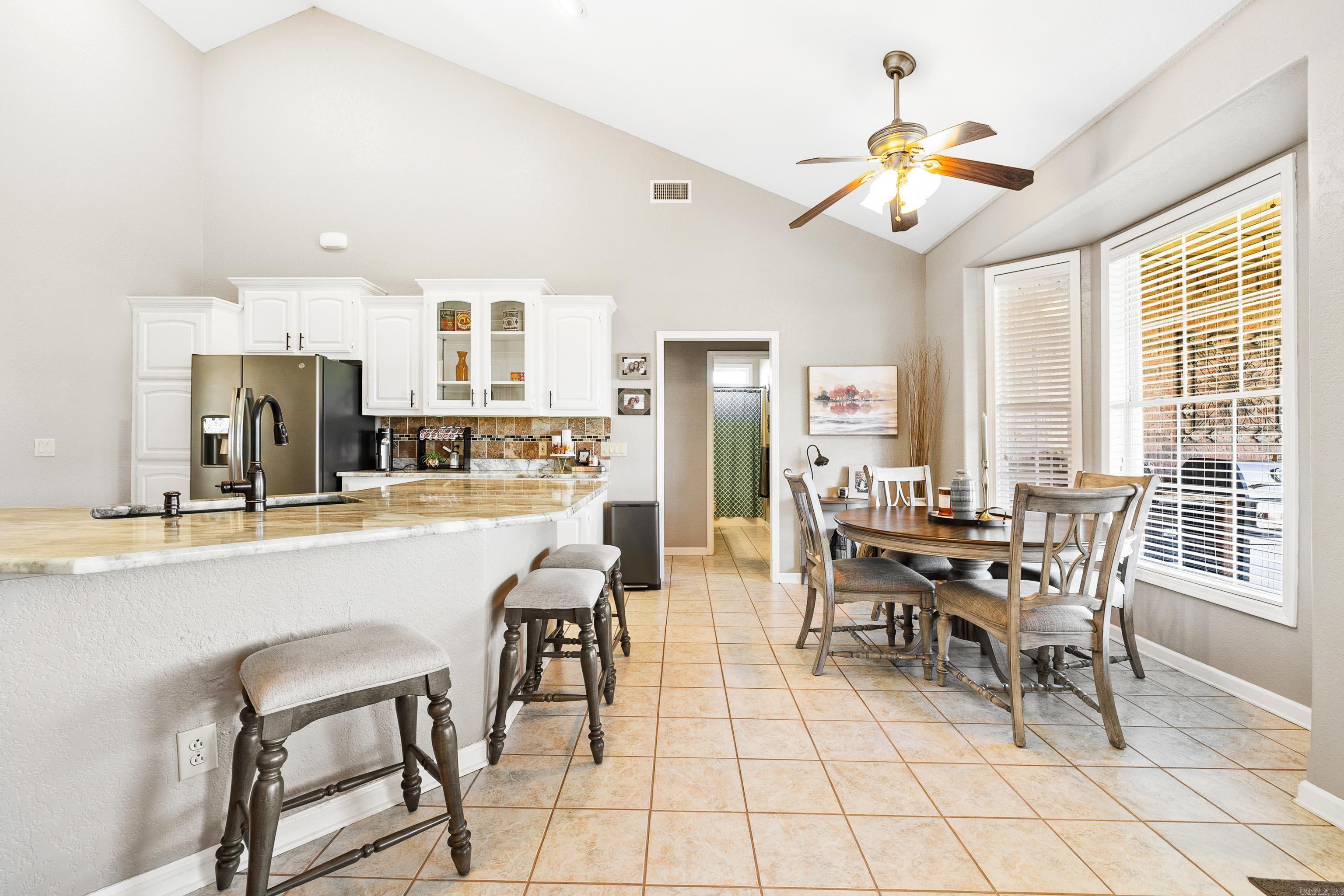 HURRICANE LAKE EST - Residential