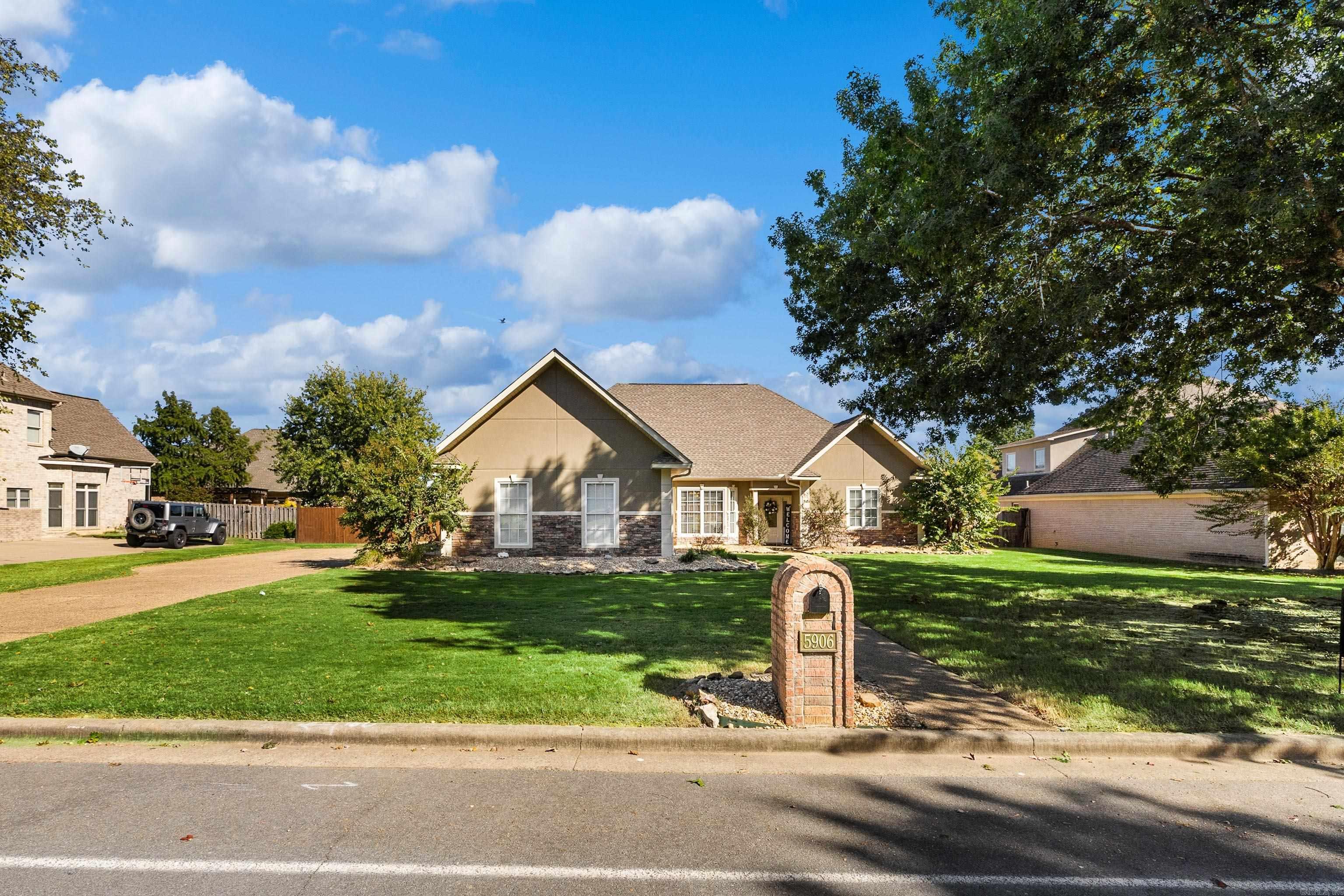 HURRICANE LAKE EST - Residential
