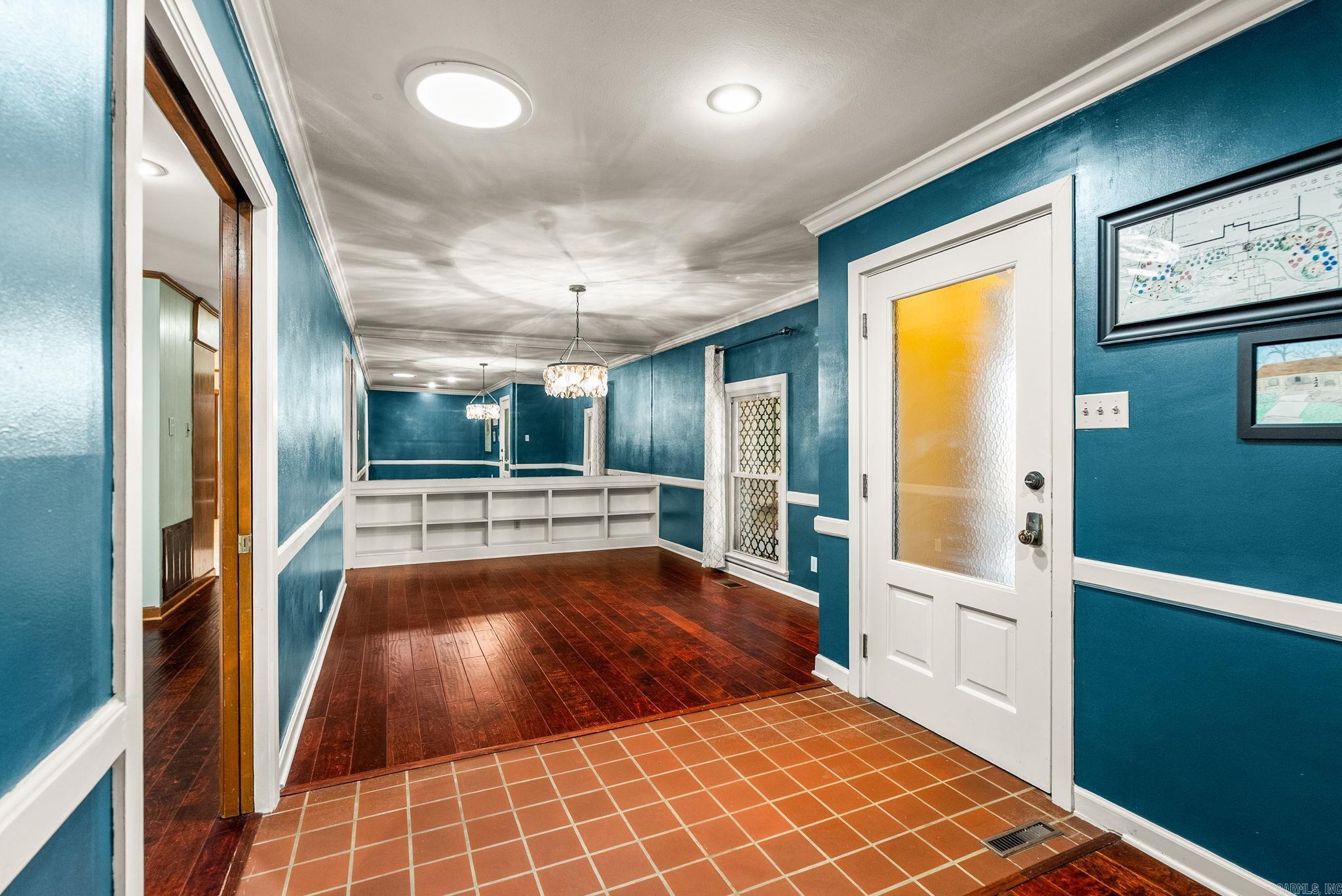 INDIAN HILLS - Residential