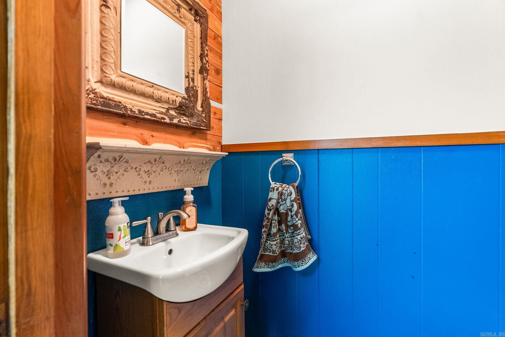 INDIAN HILLS - Residential