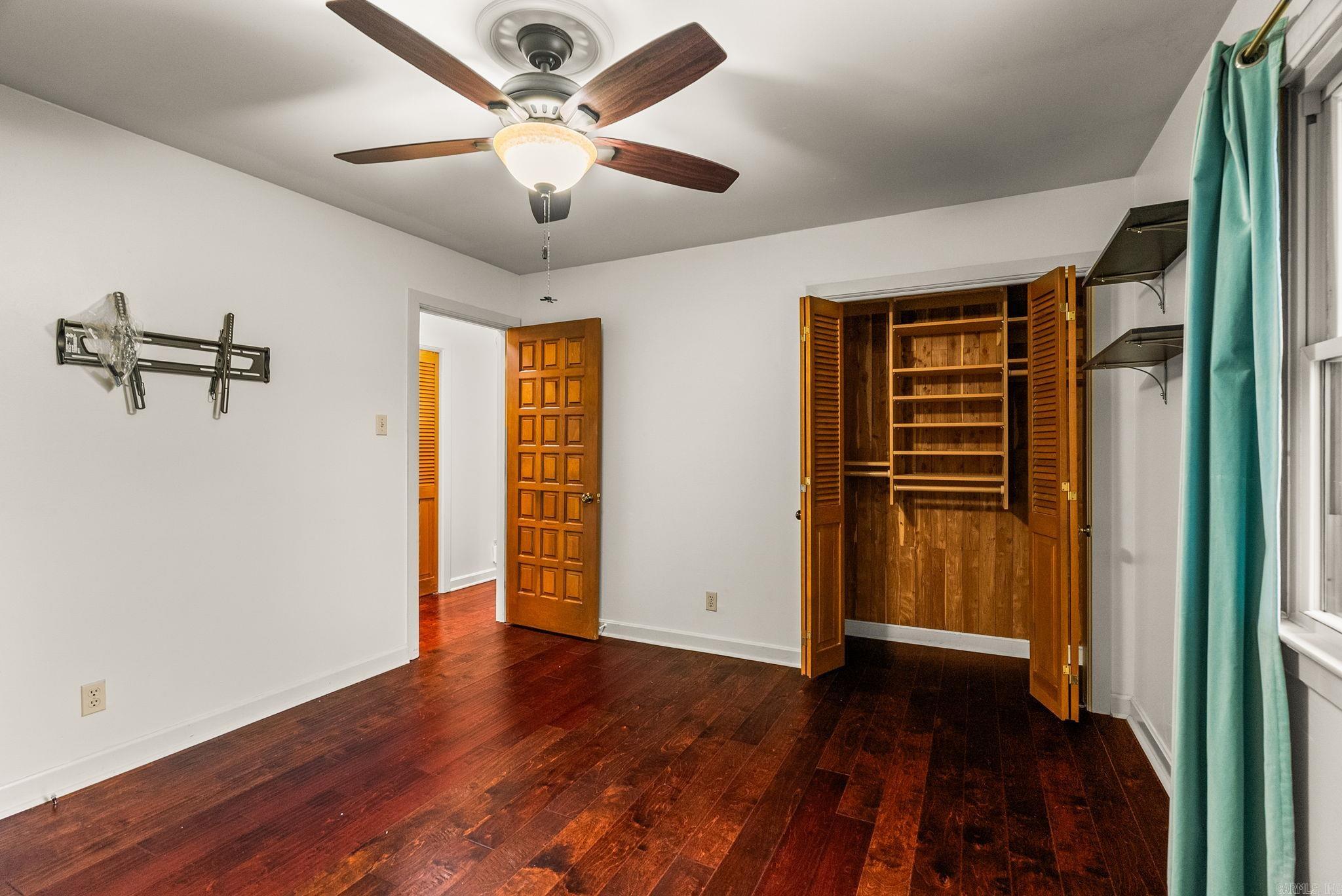 INDIAN HILLS - Residential