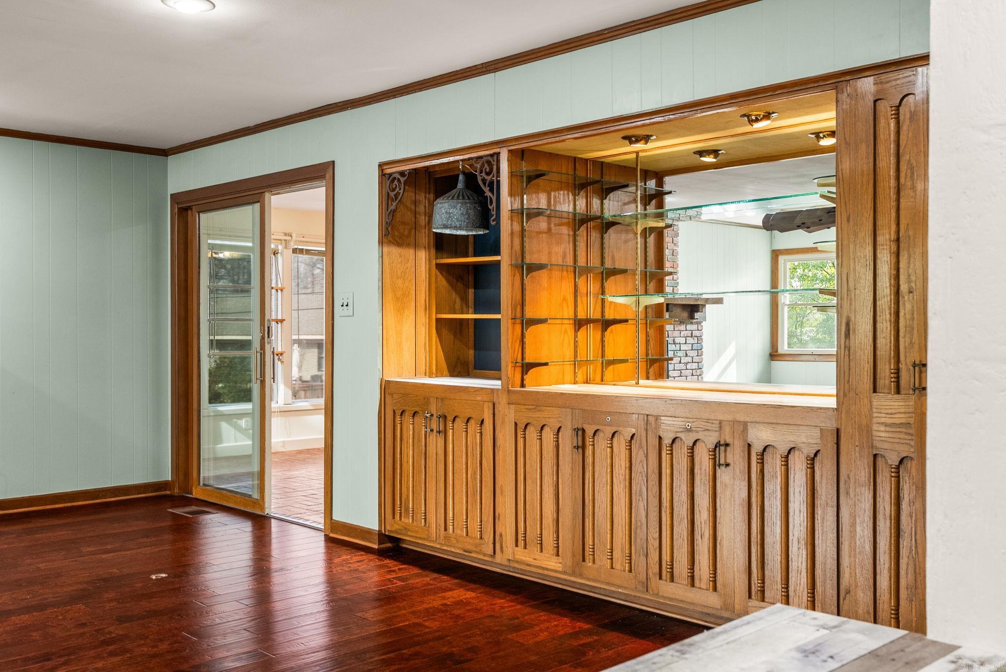 INDIAN HILLS - Residential