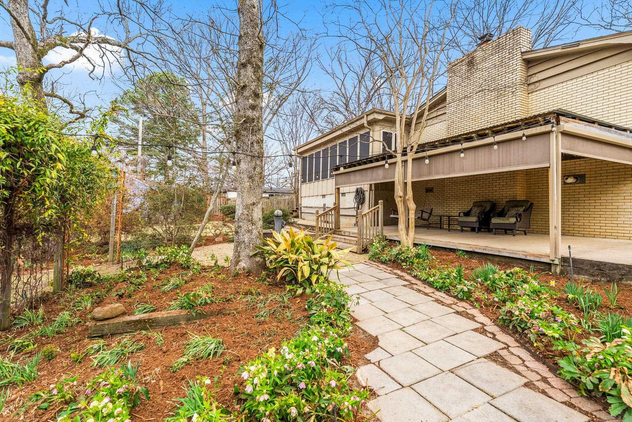 INDIAN HILLS - Residential