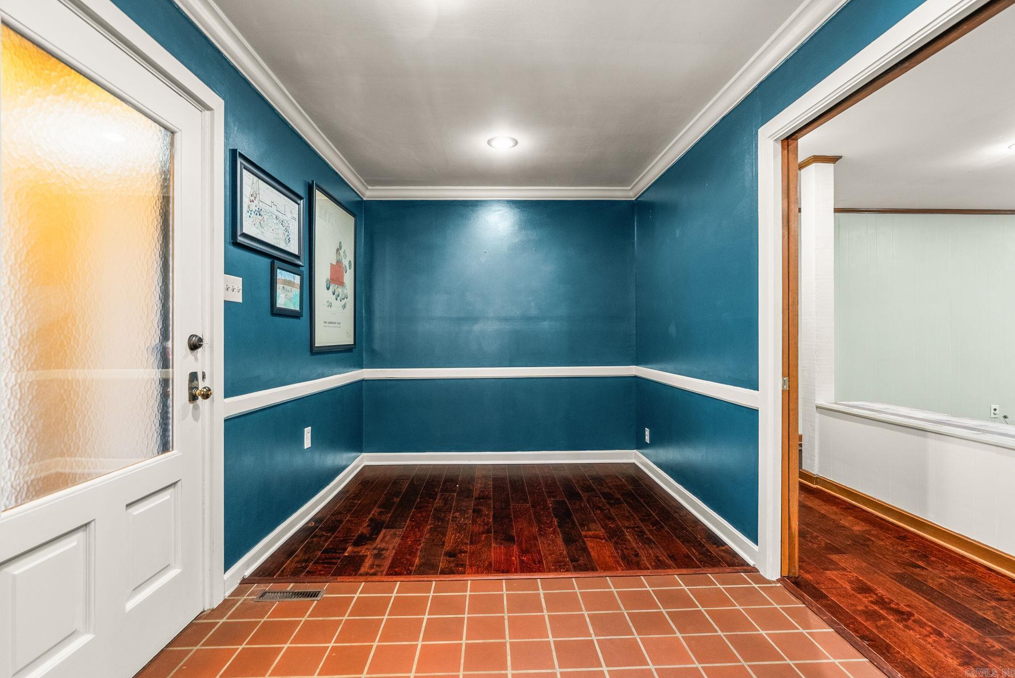 INDIAN HILLS - Residential