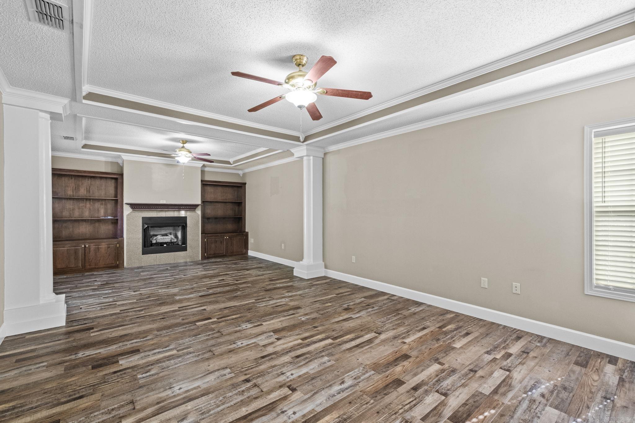 Royal Oaks - Residential