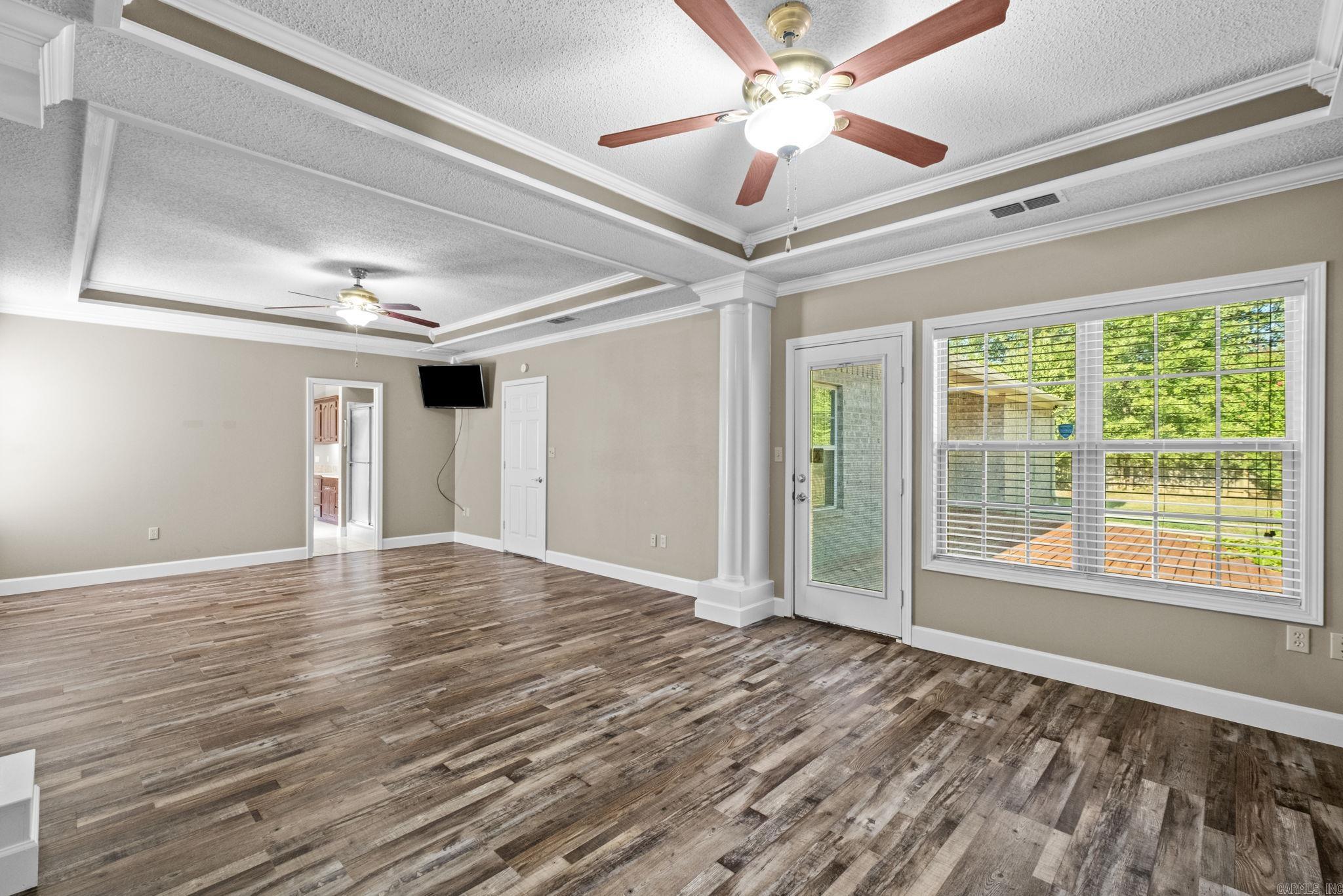 Royal Oaks - Residential